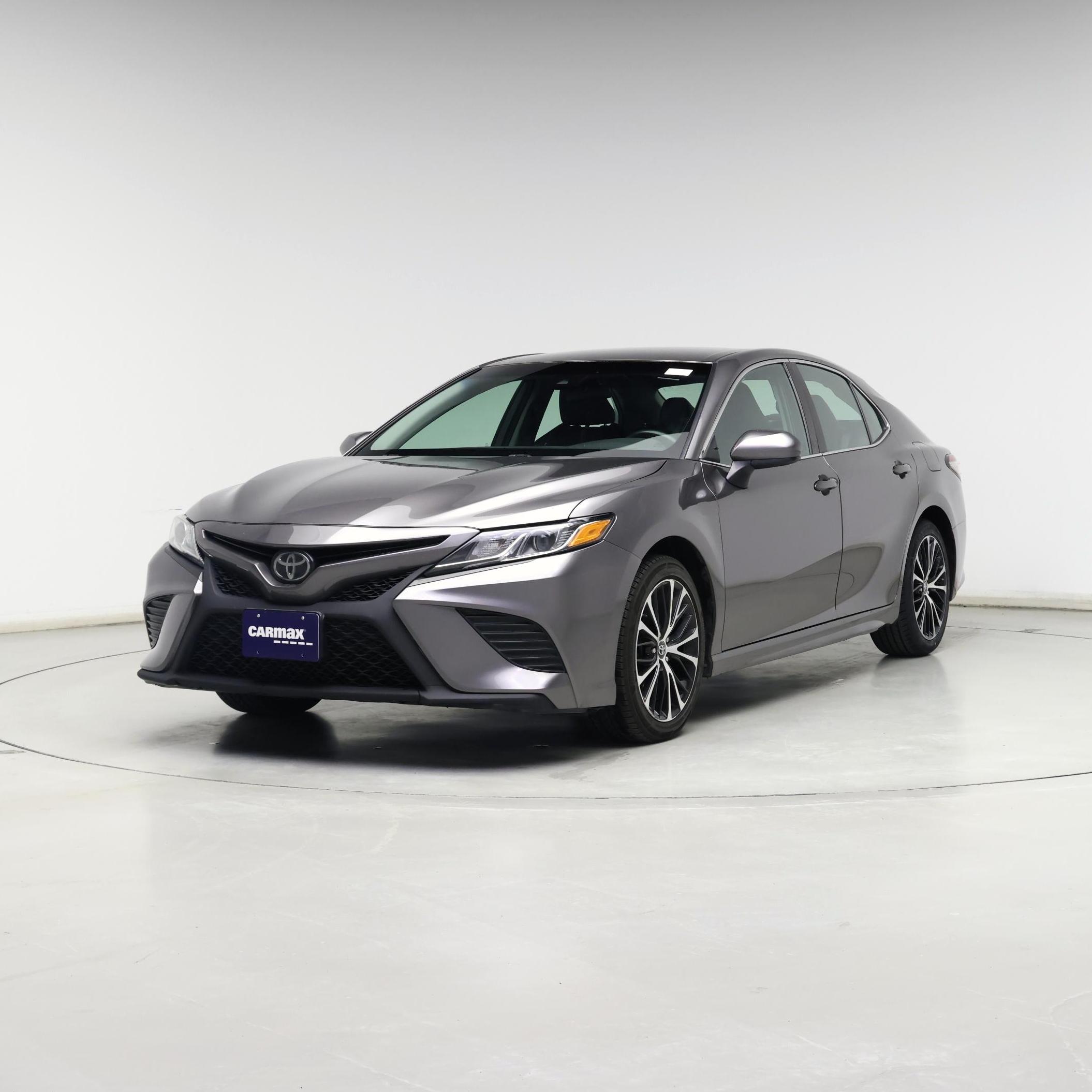 Thumbnail: 2018 Toyota Camry - 4