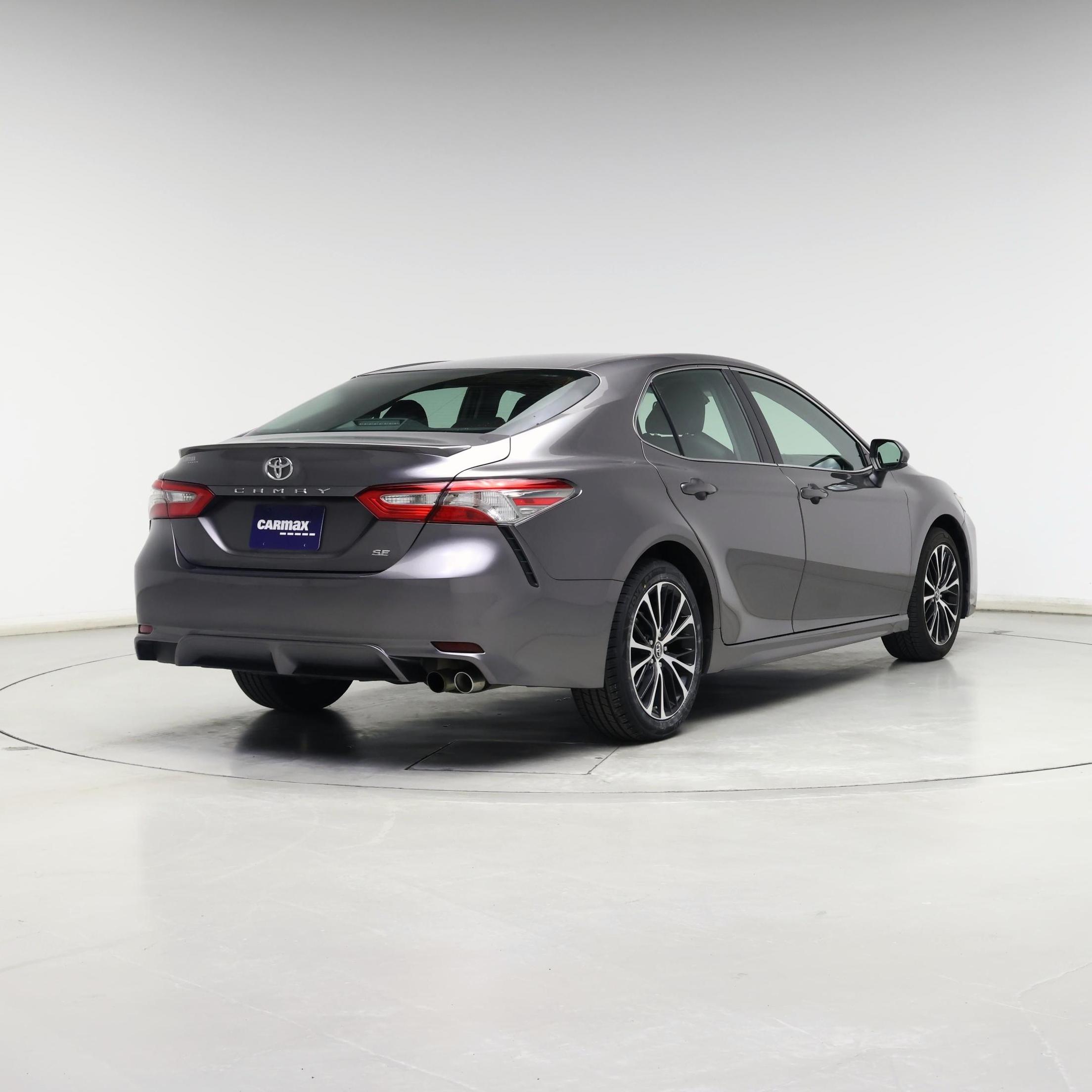 Thumbnail: 2018 Toyota Camry - 8