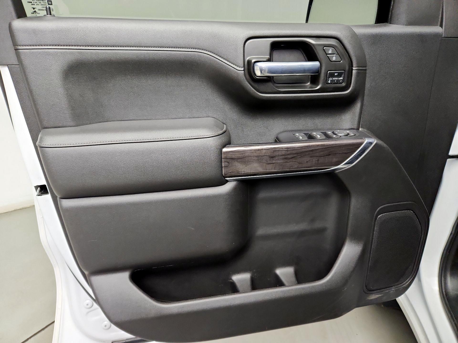 Thumbnail: 2021 Chevrolet Silverado 1500 - 12