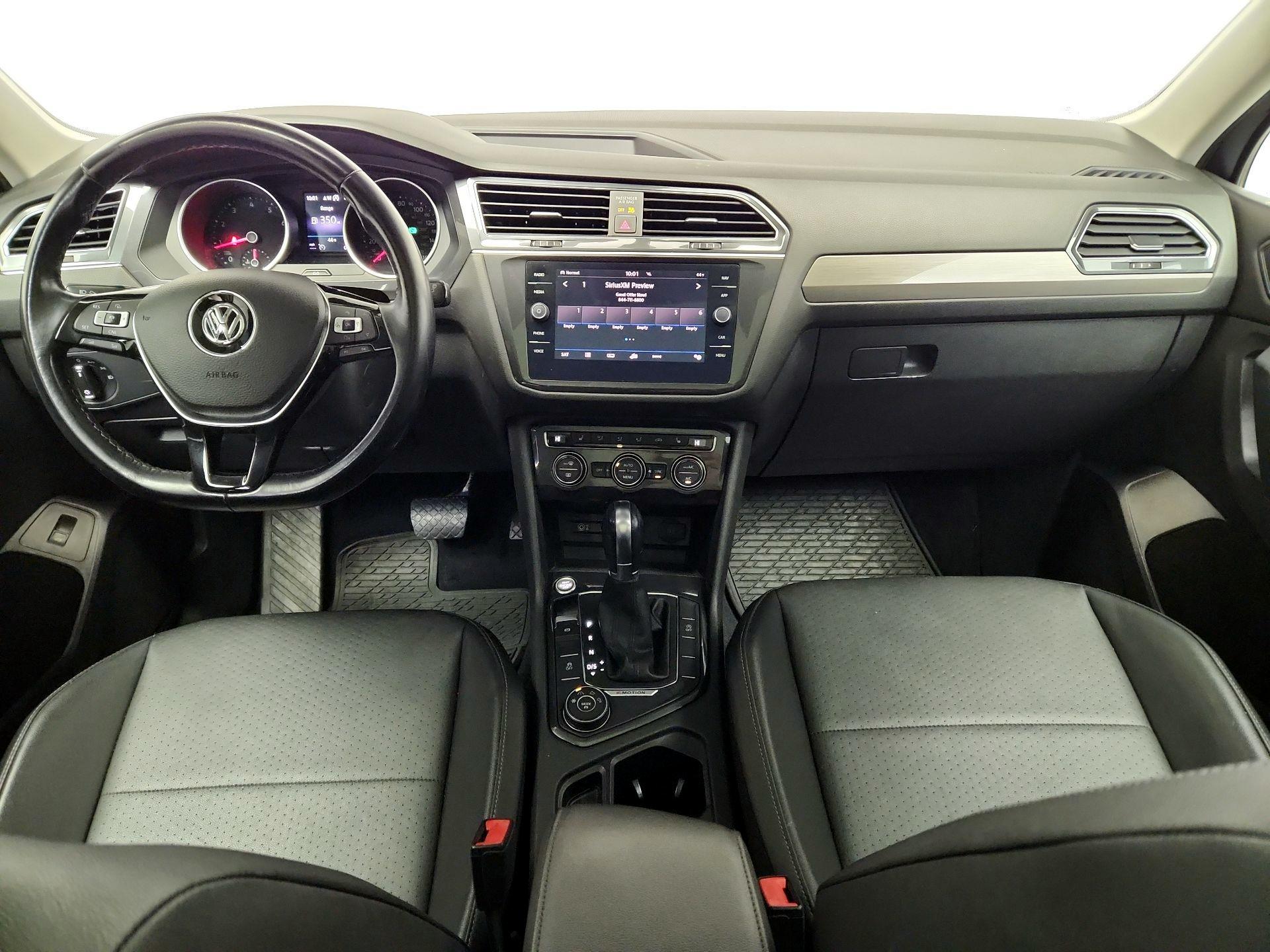 Thumbnail: 2018 Volkswagen Tiguan - 9