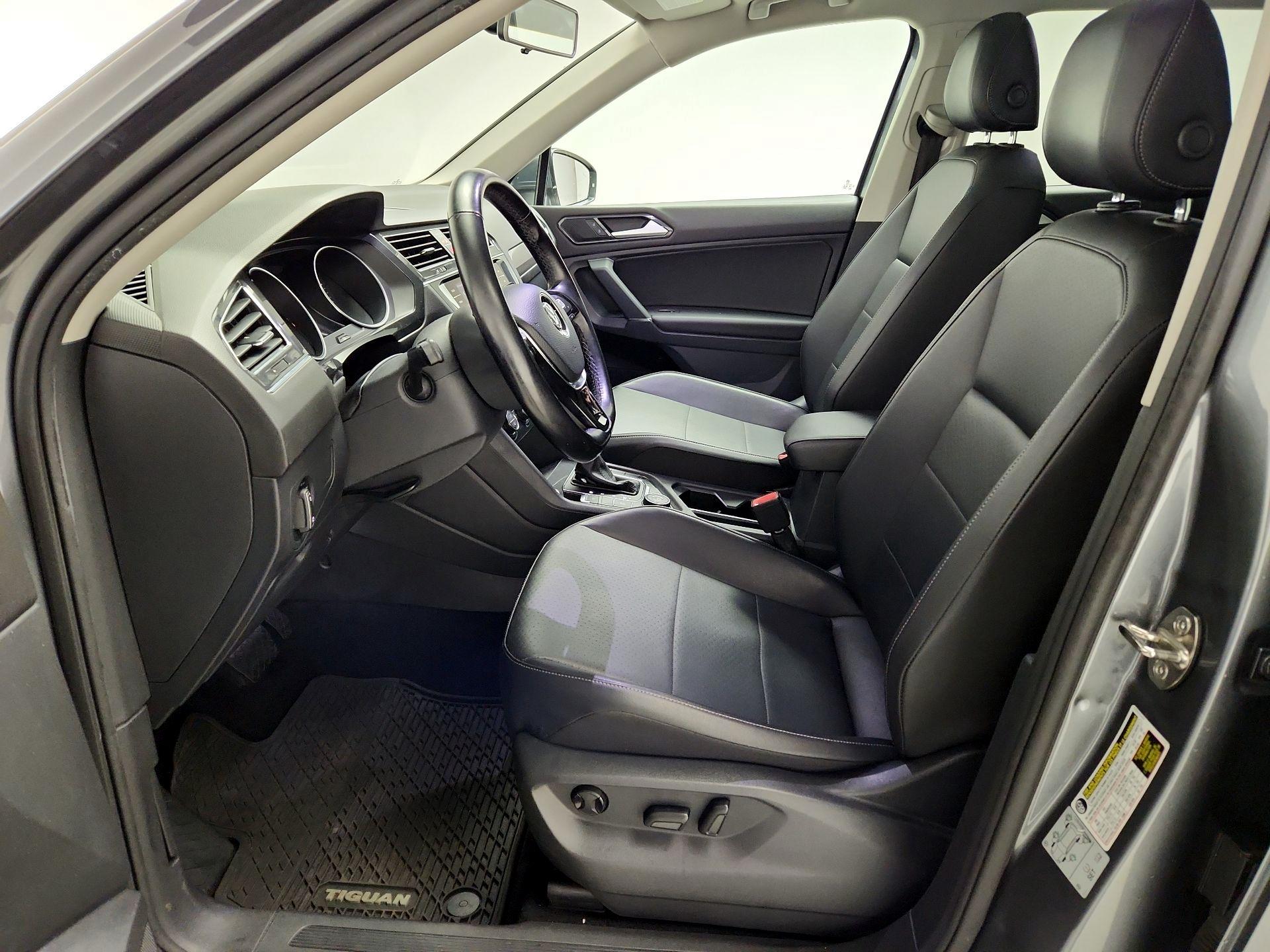 Thumbnail: 2018 Volkswagen Tiguan - 11