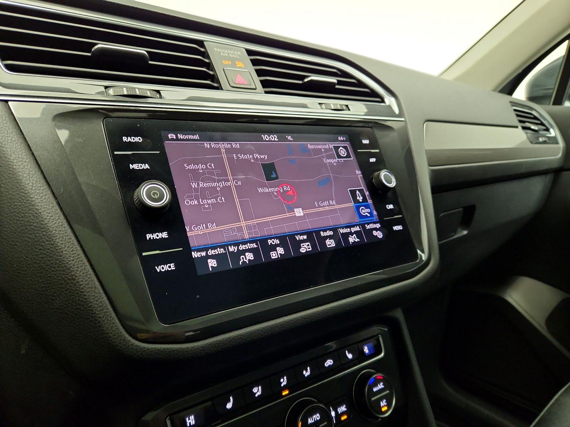 Thumbnail: 2018 Volkswagen Tiguan - 14