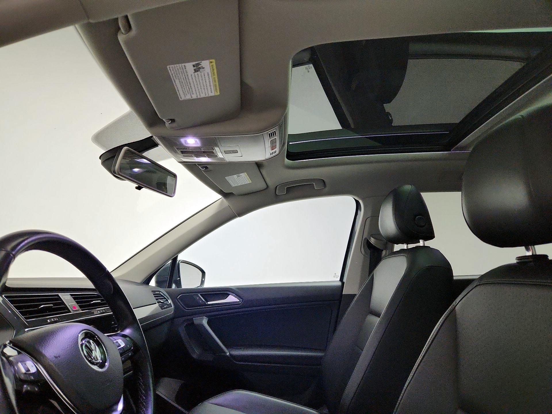 Thumbnail: 2018 Volkswagen Tiguan - 20