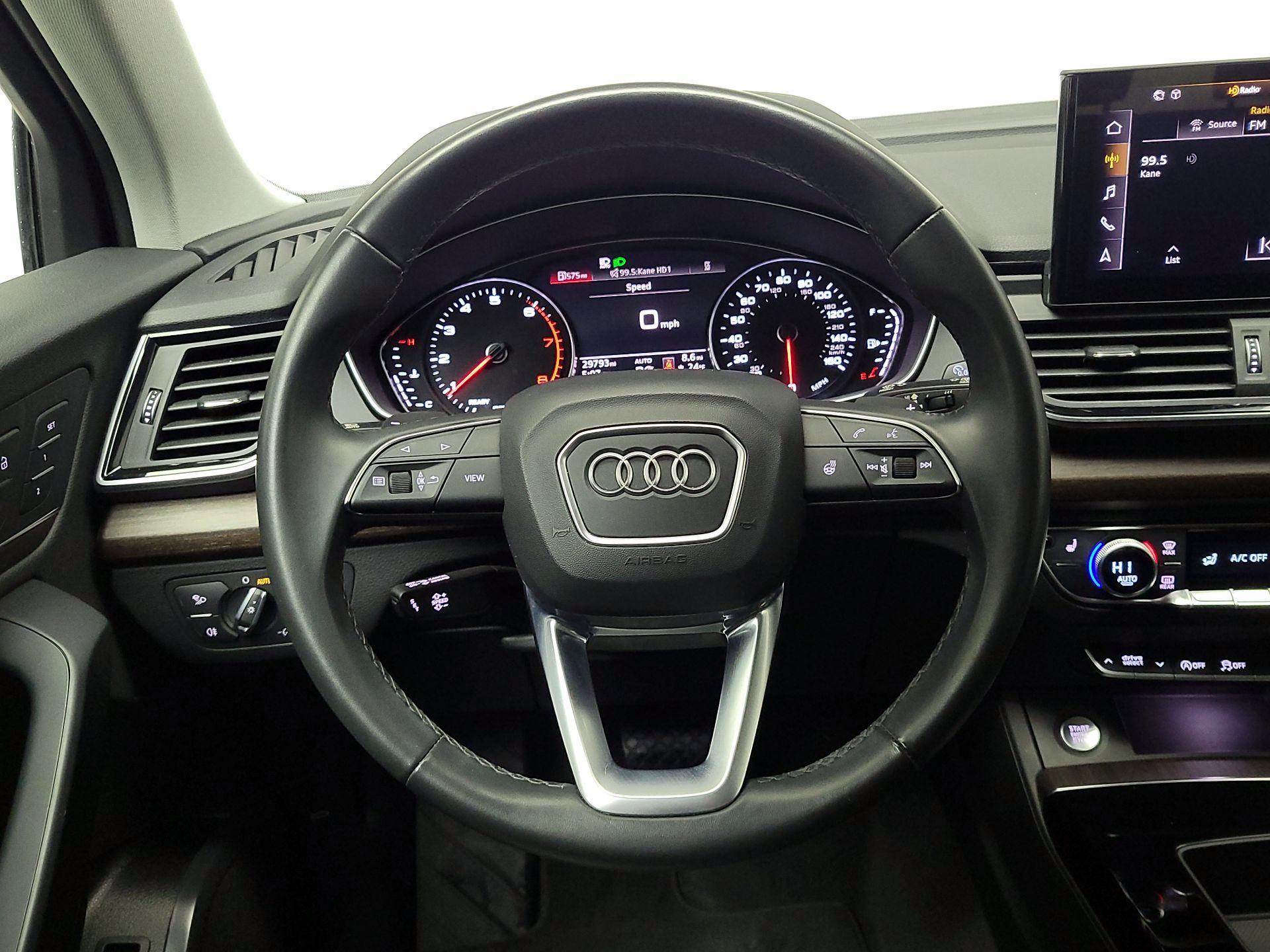 Thumbnail: 2022 Audi Q5 - 10