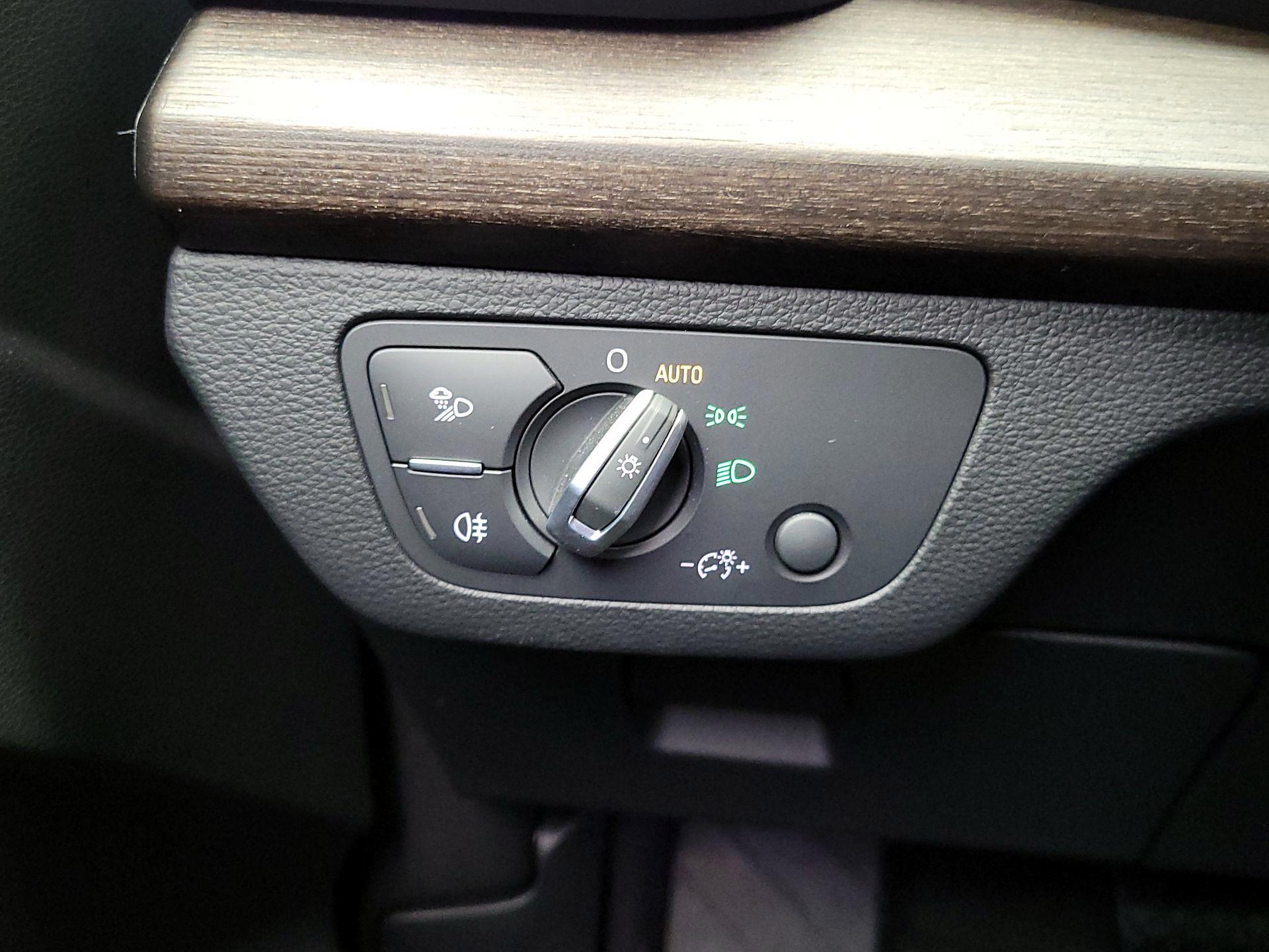 Thumbnail: 2022 Audi Q5 - 13