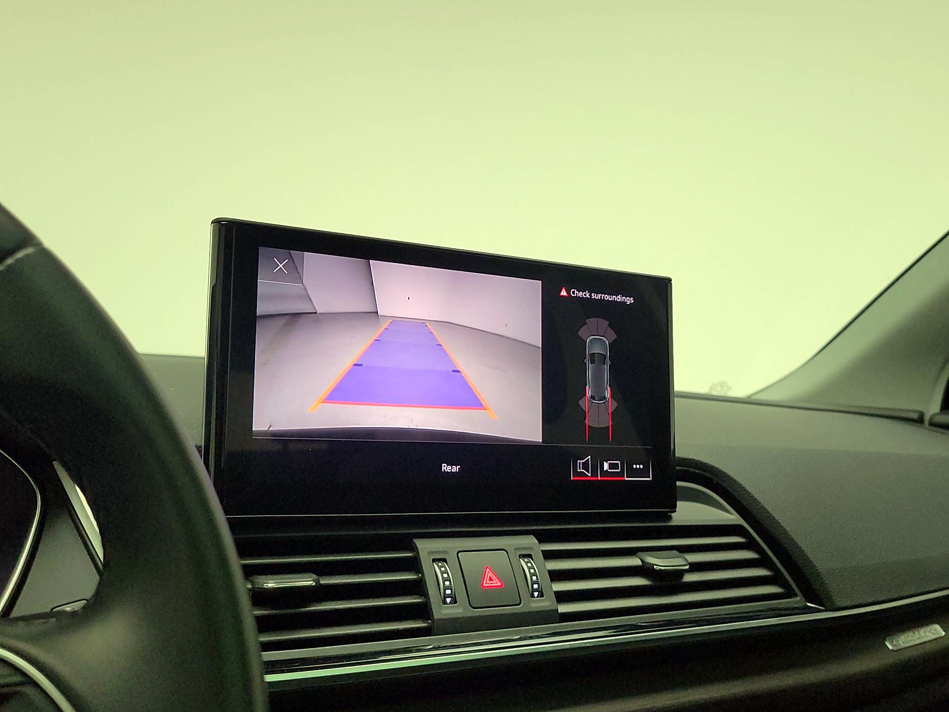 Thumbnail: 2022 Audi Q5 - 14