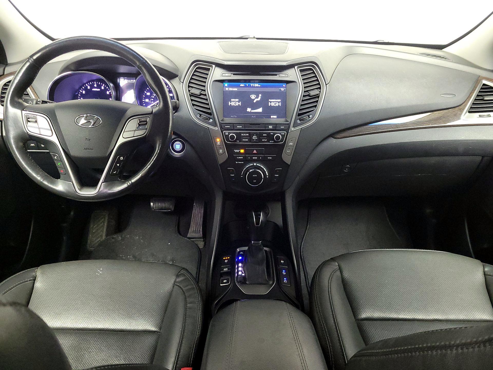 Thumbnail: 2017 Hyundai Santa Fe - 9