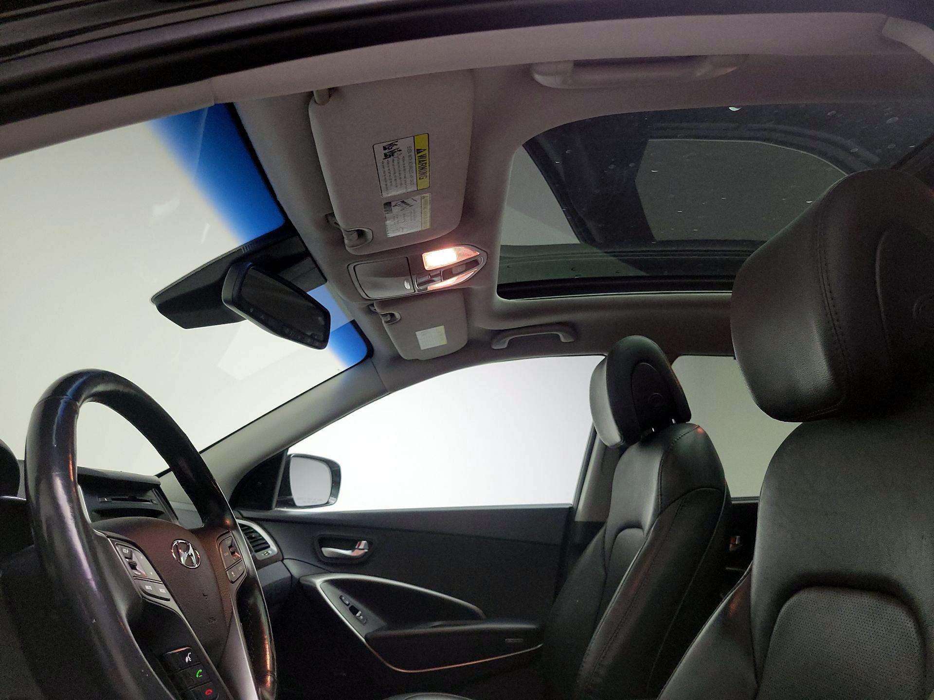 Thumbnail: 2017 Hyundai Santa Fe - 20