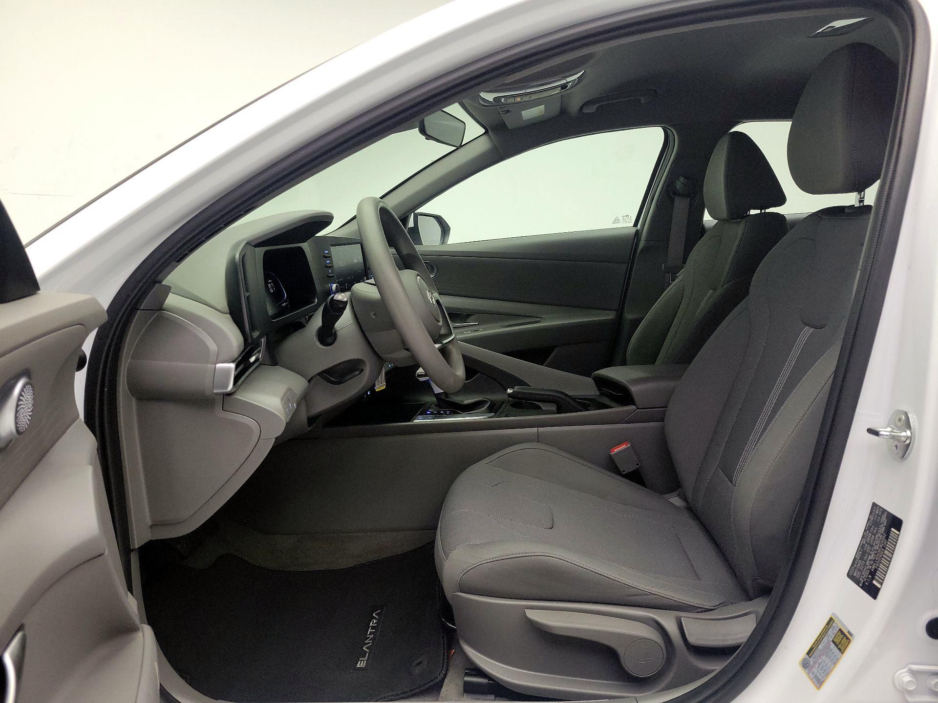 Thumbnail: 2024 Hyundai Elantra - 11