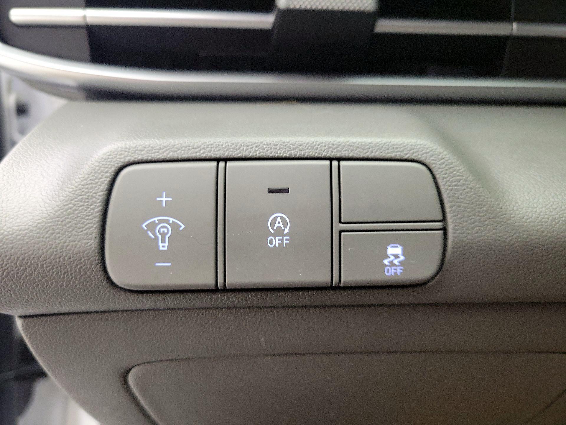 Thumbnail: 2024 Hyundai Elantra - 13