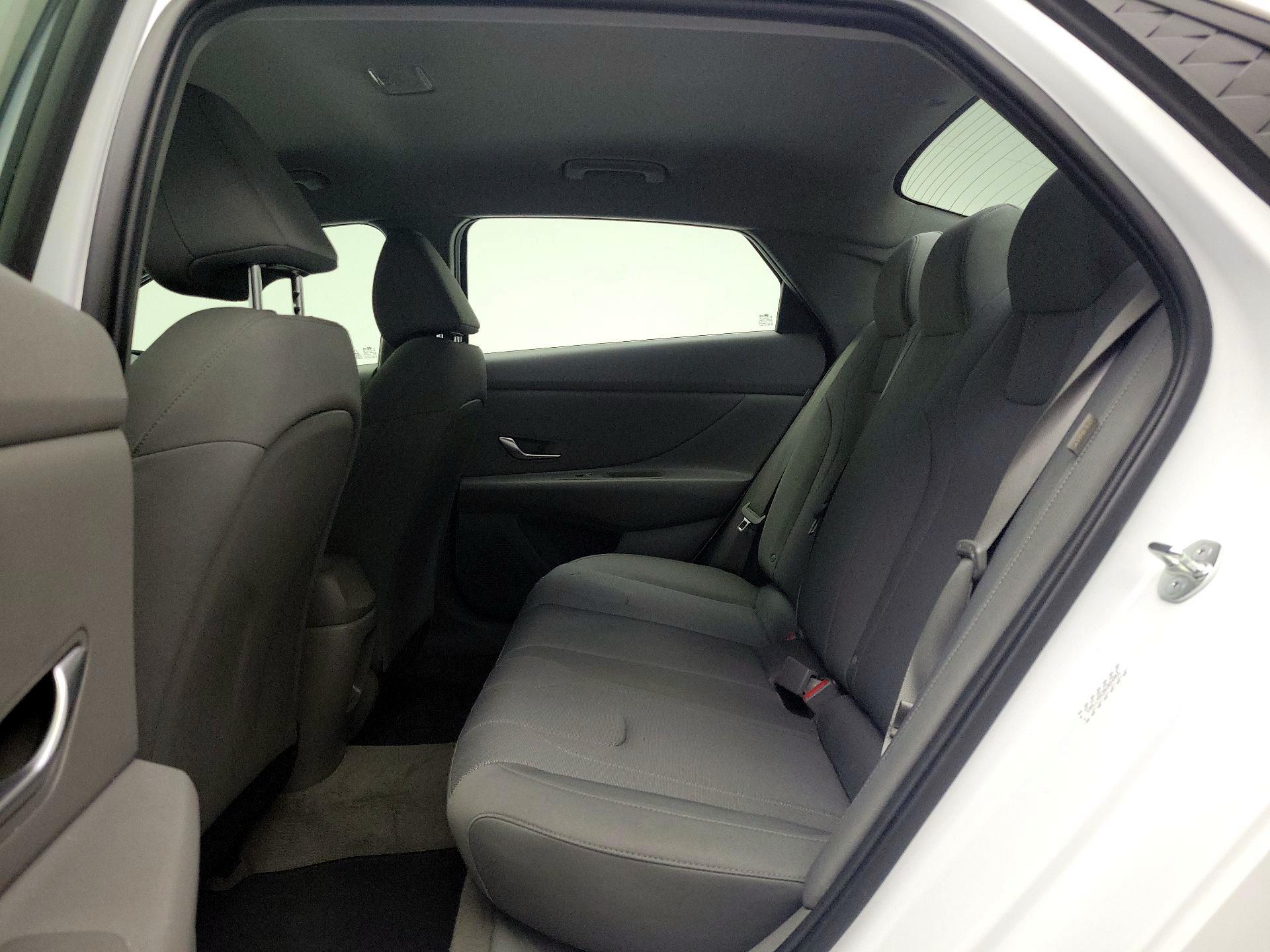 Thumbnail: 2024 Hyundai Elantra - 19