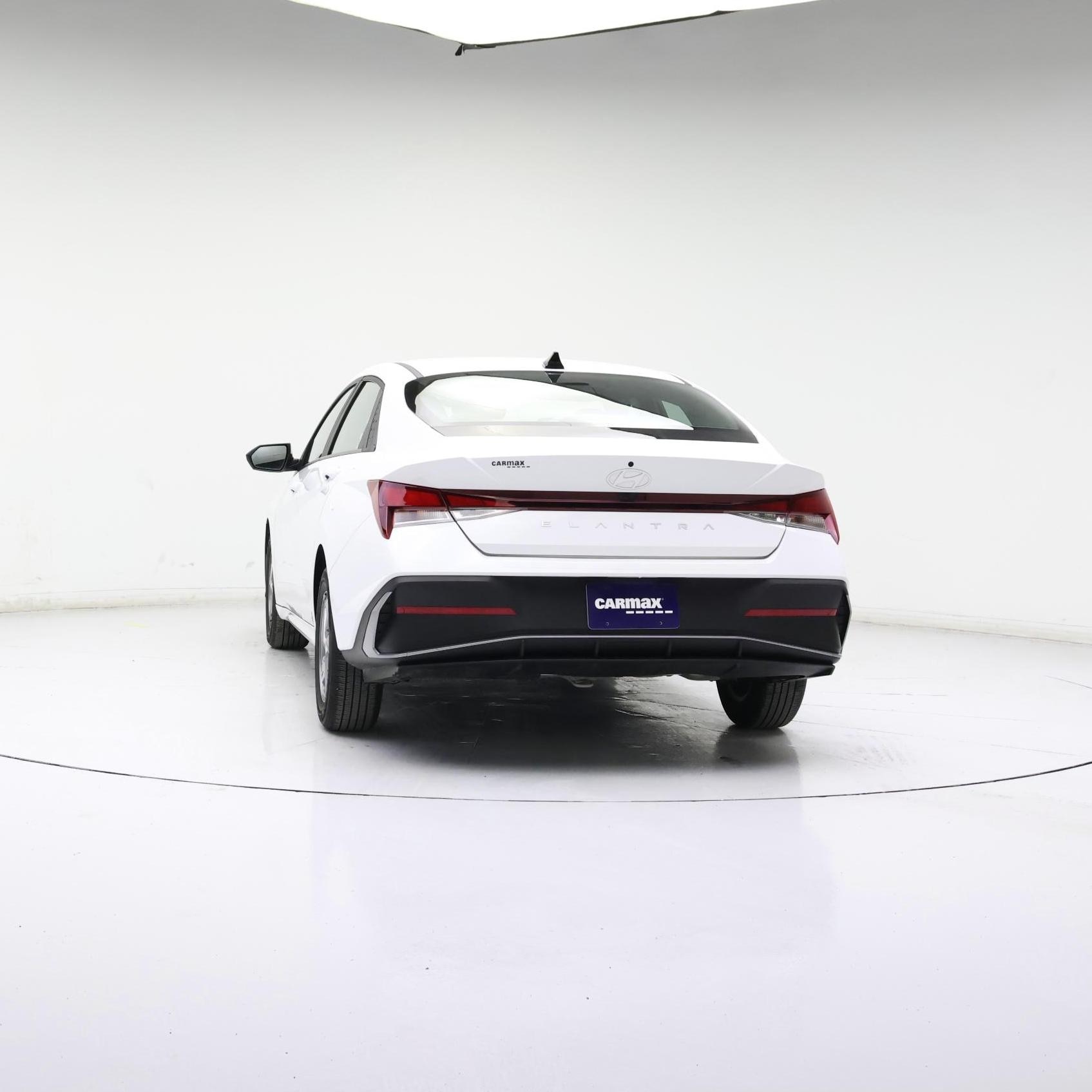 Thumbnail: 2024 Hyundai Elantra - 6