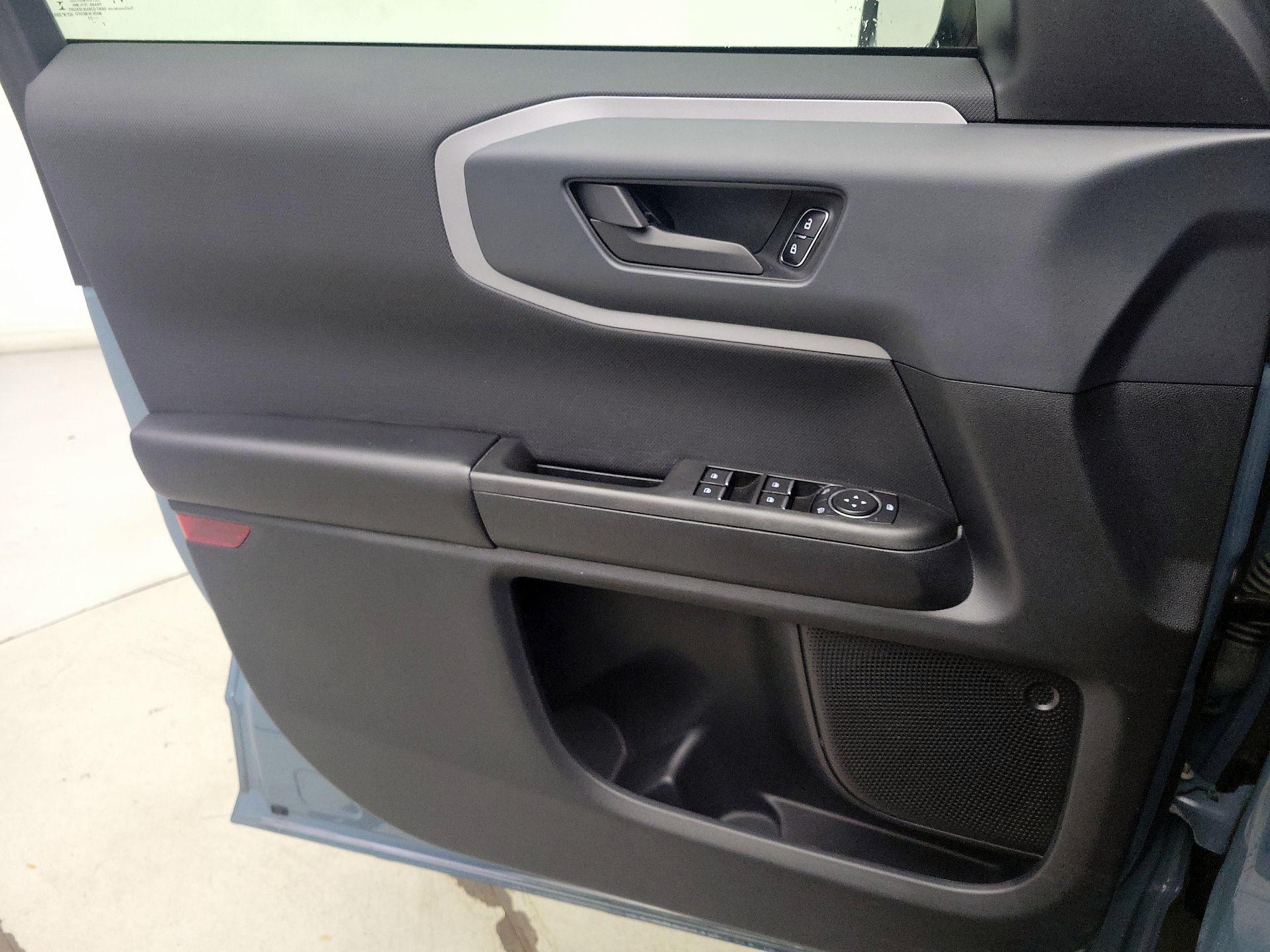 Thumbnail: 2021 Ford Bronco Sport - 12