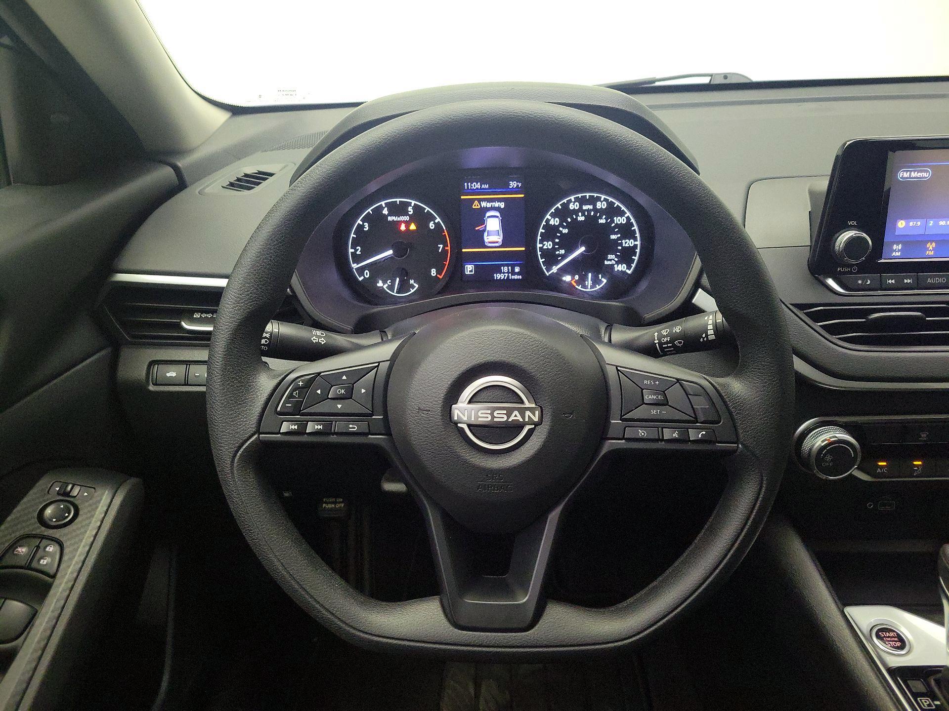 Thumbnail: 2023 Nissan Altima - 10