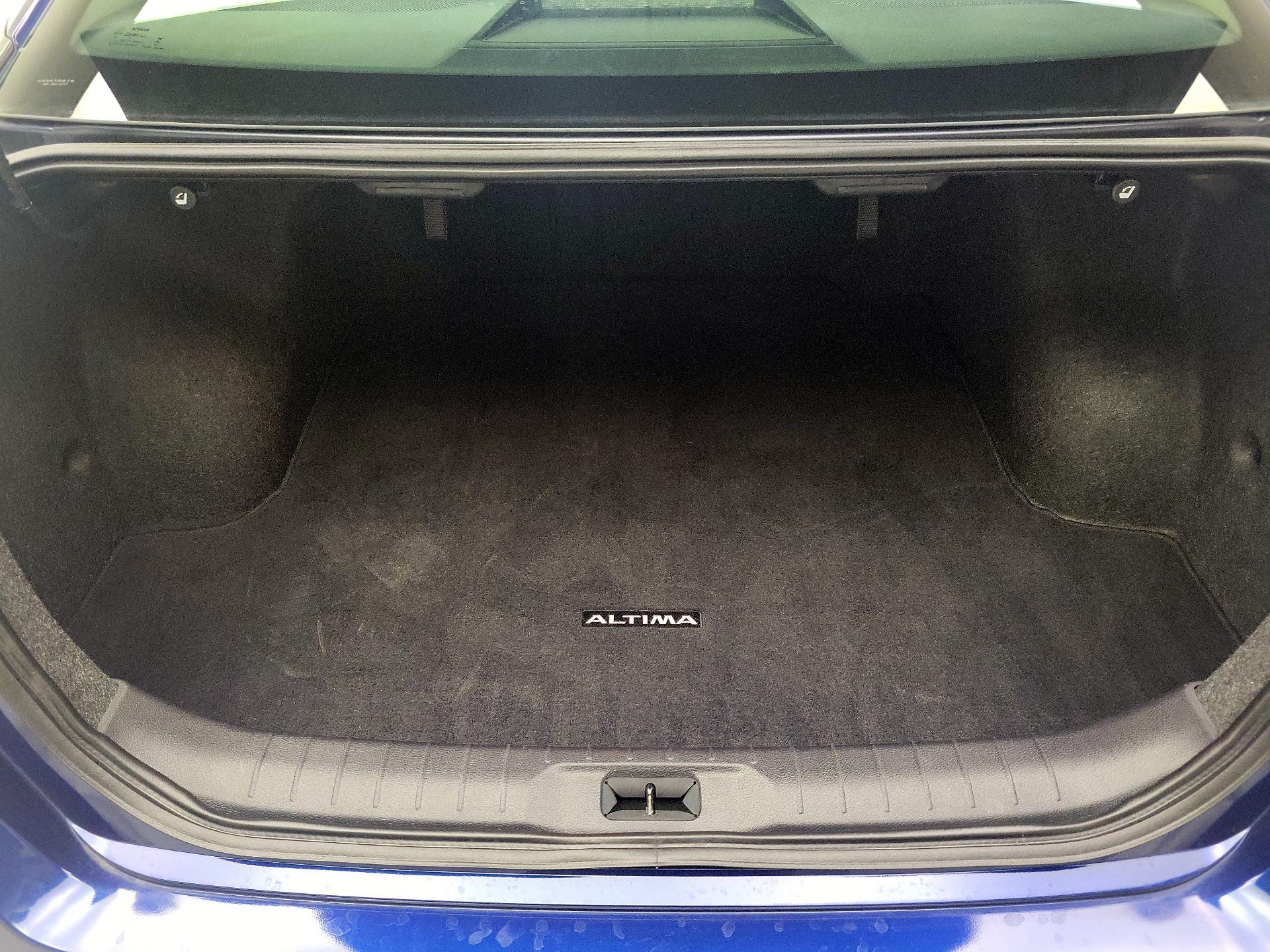 Thumbnail: 2023 Nissan Altima - 20