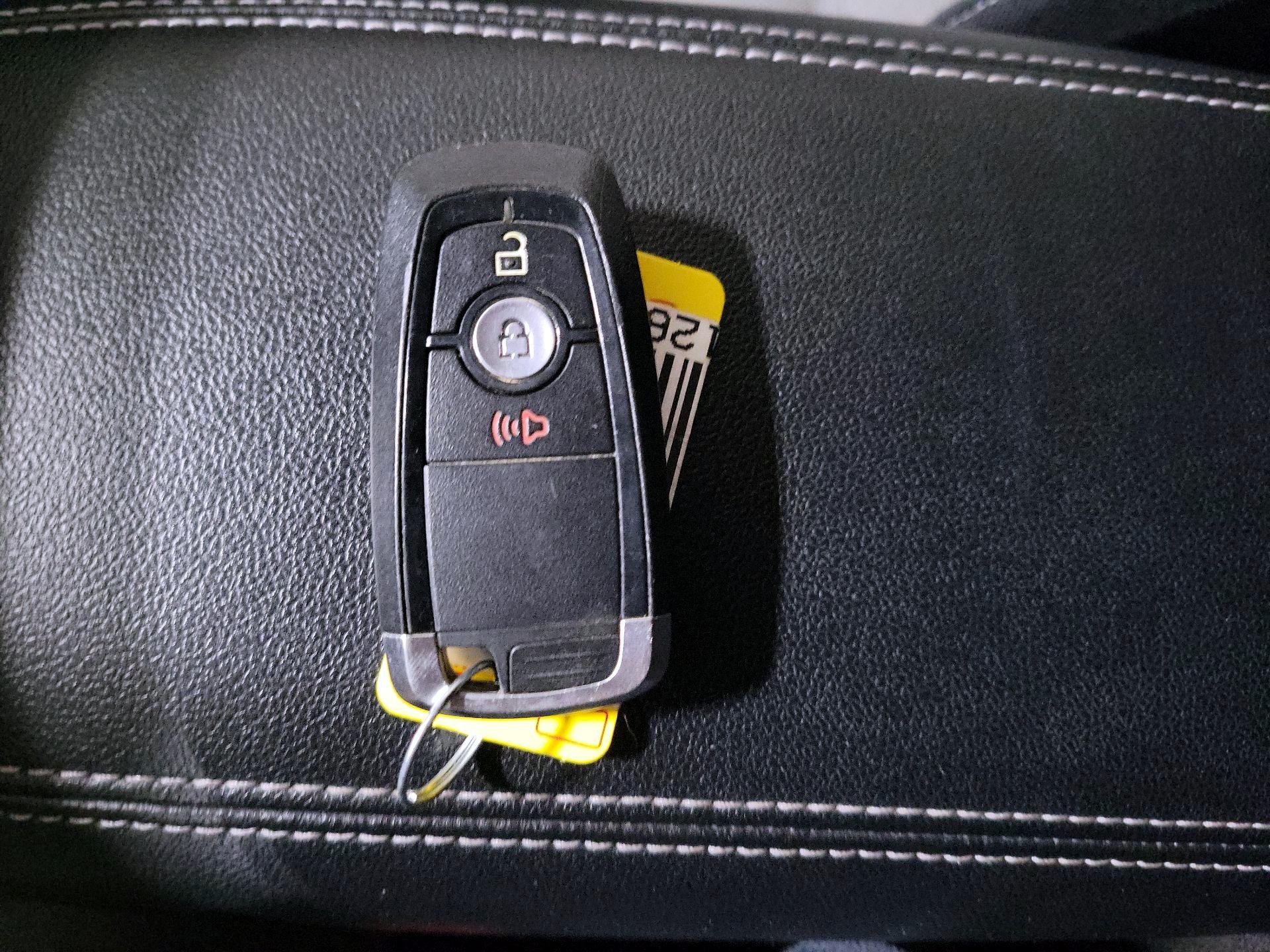 Thumbnail: 2022 Ford Escape - 20