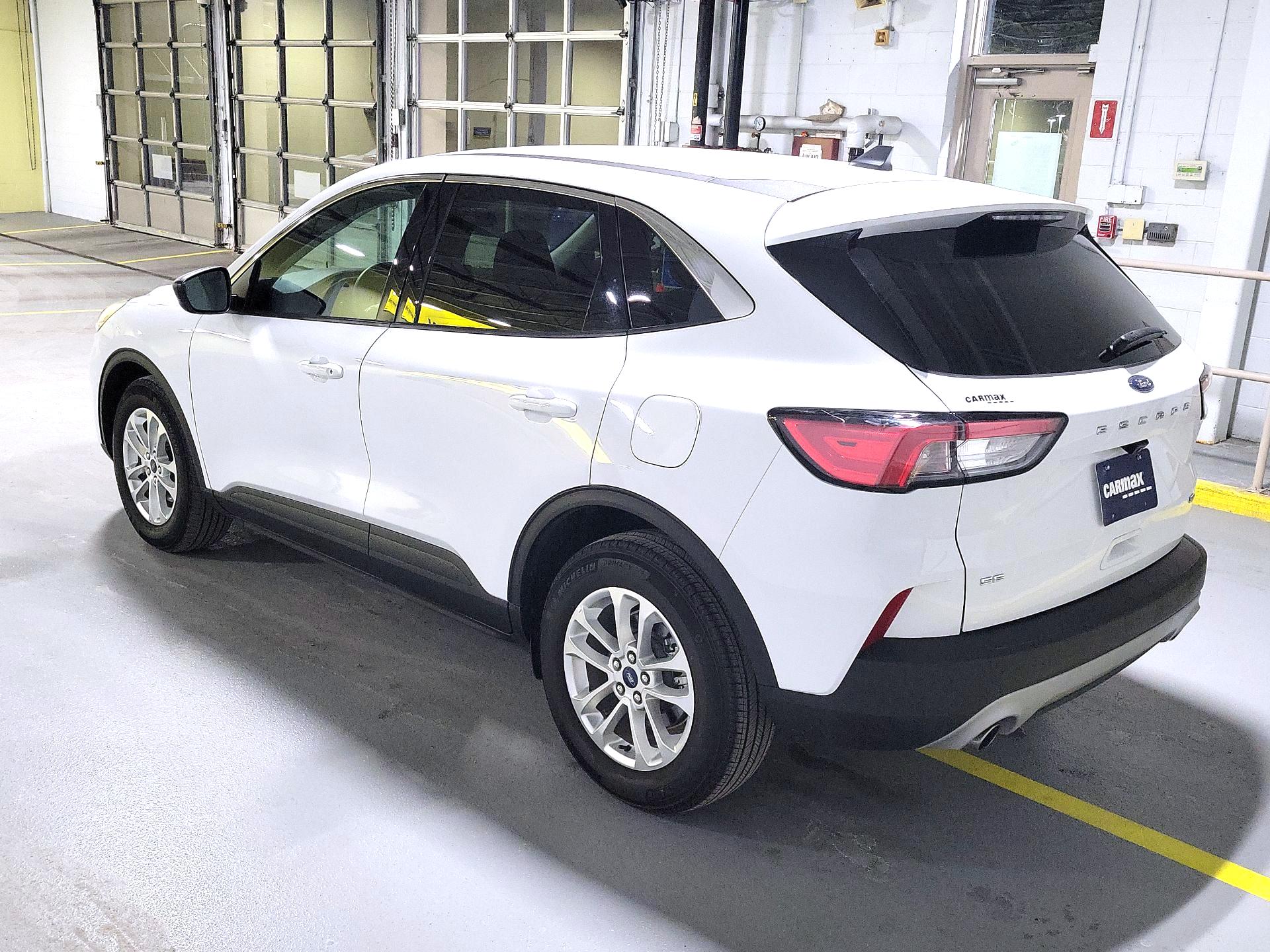 Thumbnail: 2022 Ford Escape - 7