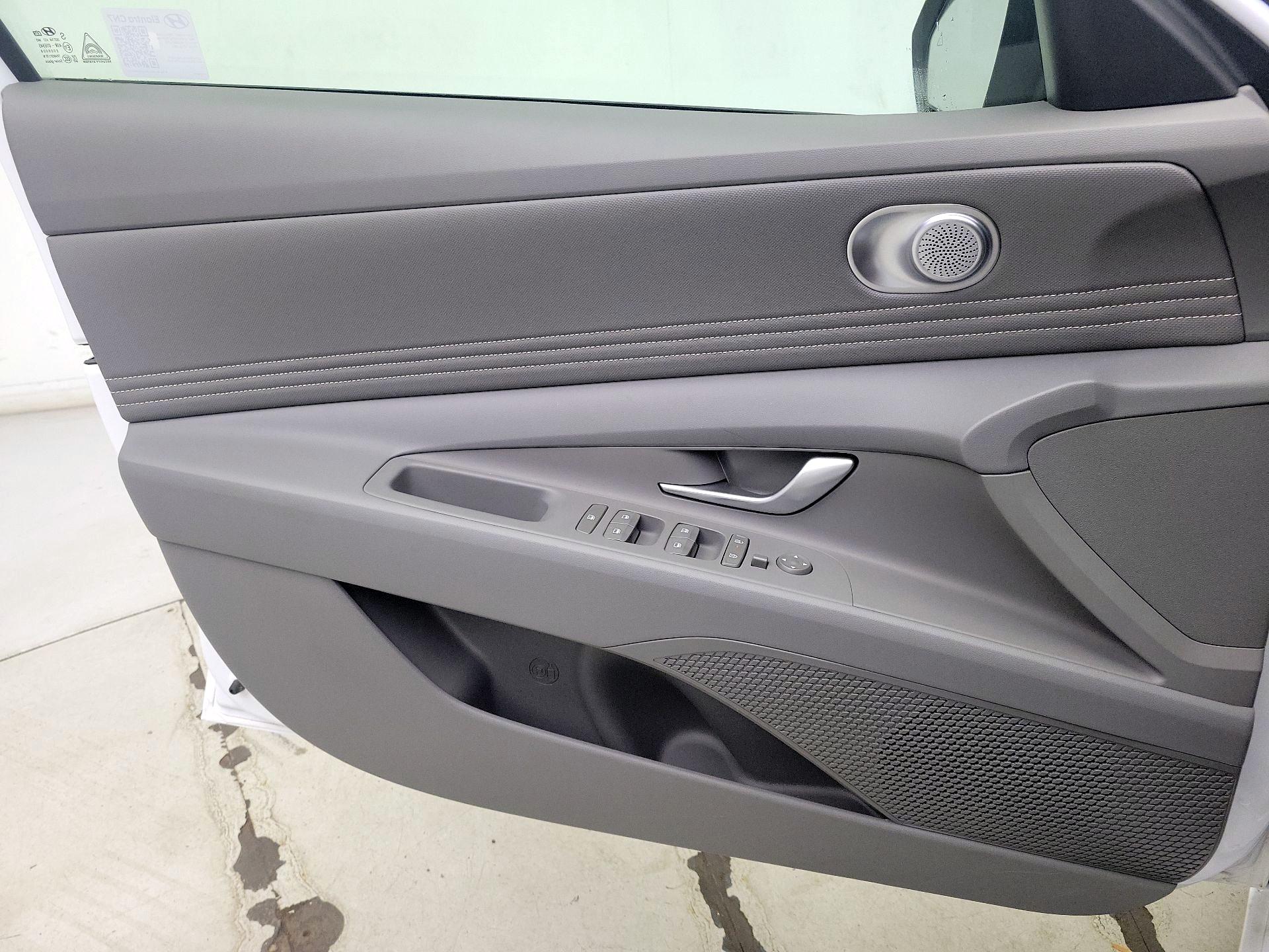 Thumbnail: 2025 Hyundai Elantra - 12