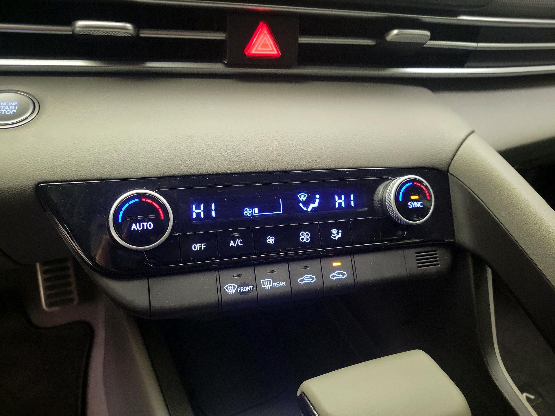 Thumbnail: 2025 Hyundai Elantra - 16