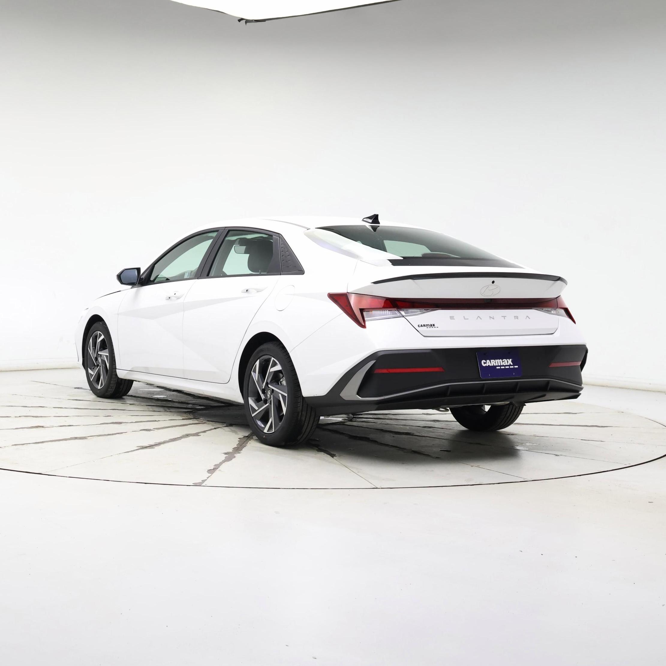 Thumbnail: 2025 Hyundai Elantra - 2