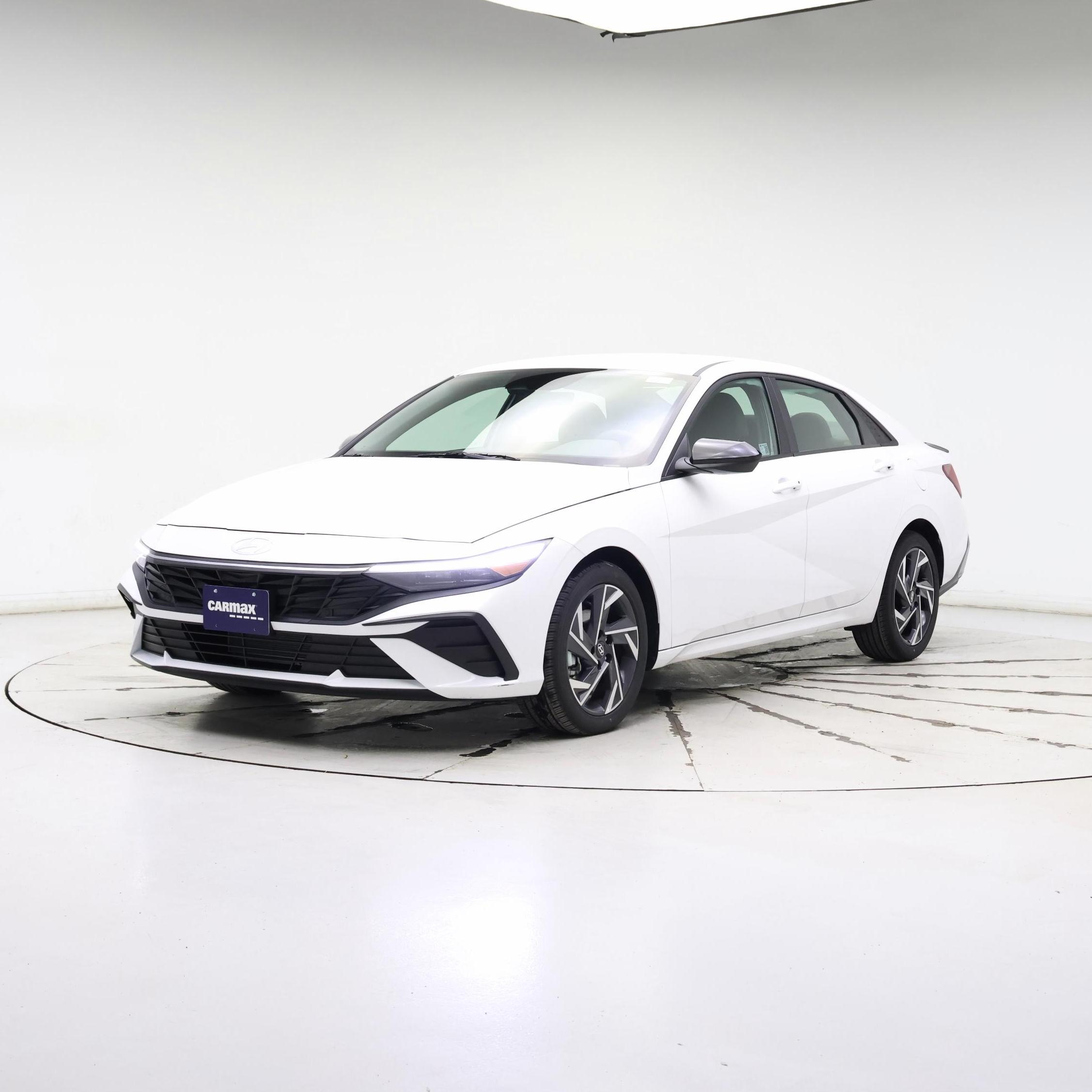 Thumbnail: 2025 Hyundai Elantra - 4