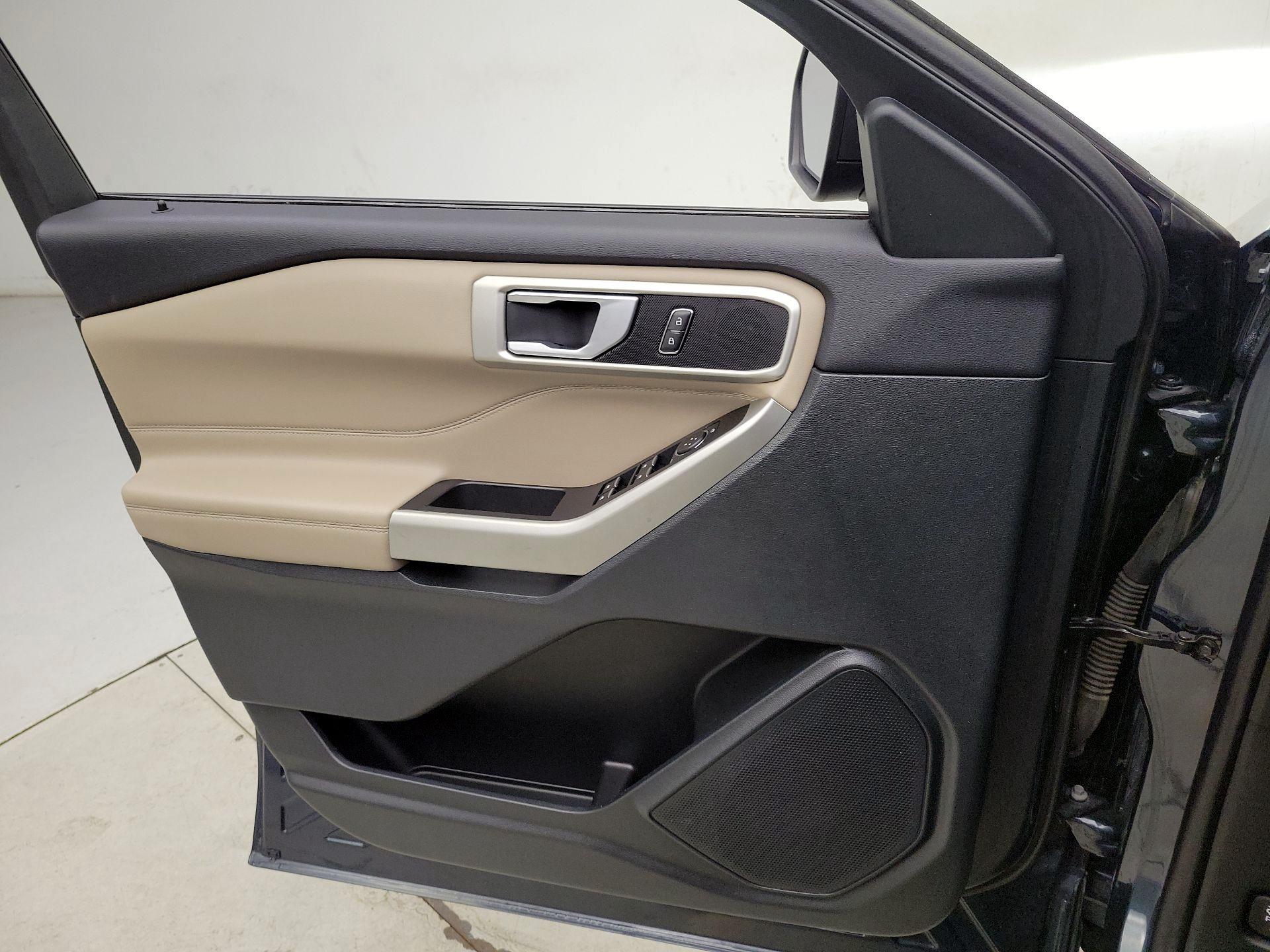 Thumbnail: 2023 Ford Explorer - 12