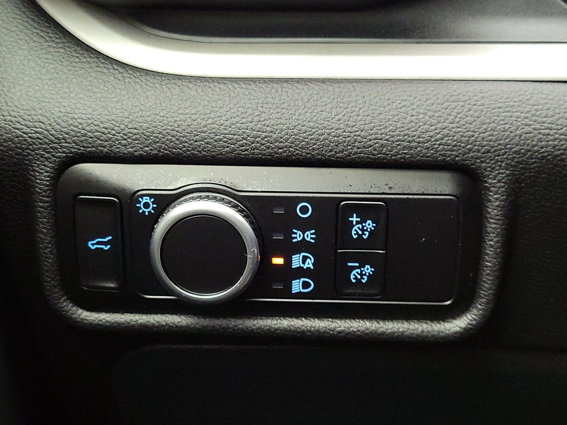 Thumbnail: 2023 Ford Explorer - 13