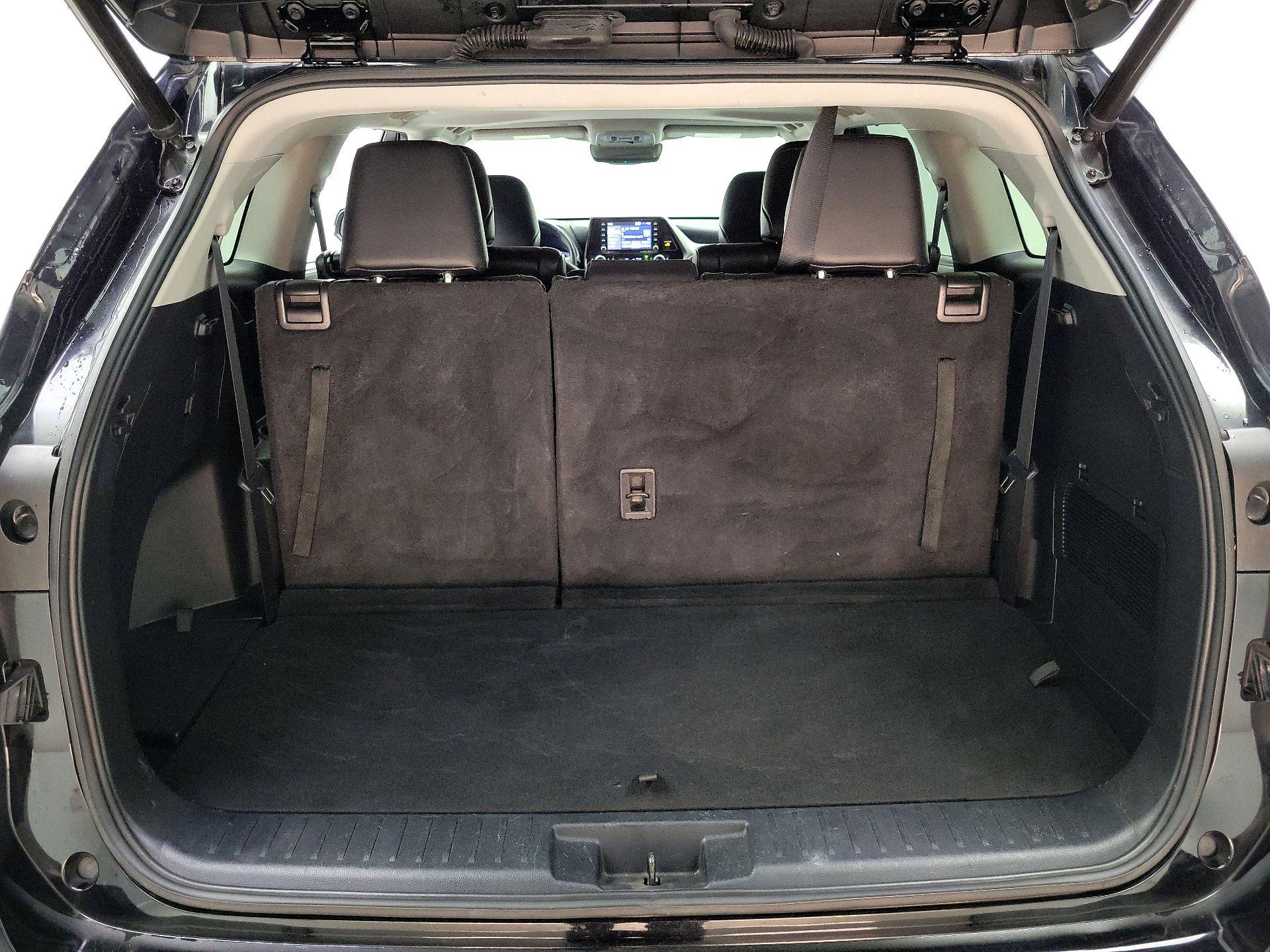 Thumbnail: 2022 Toyota Highlander - 20