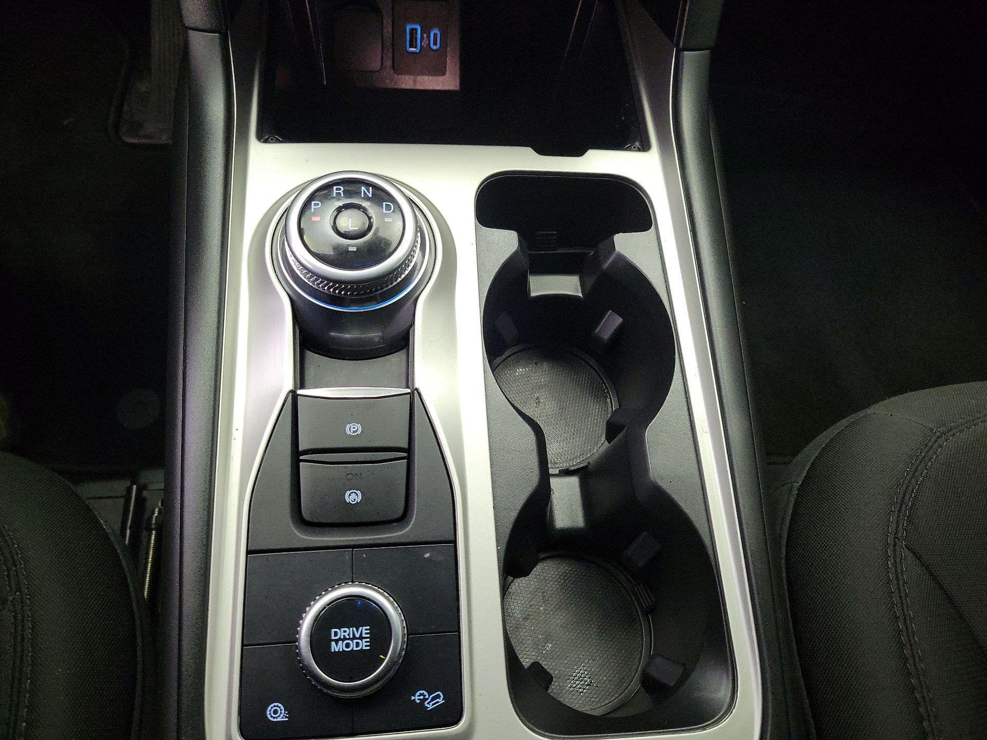 Thumbnail: 2022 Ford Explorer - 17