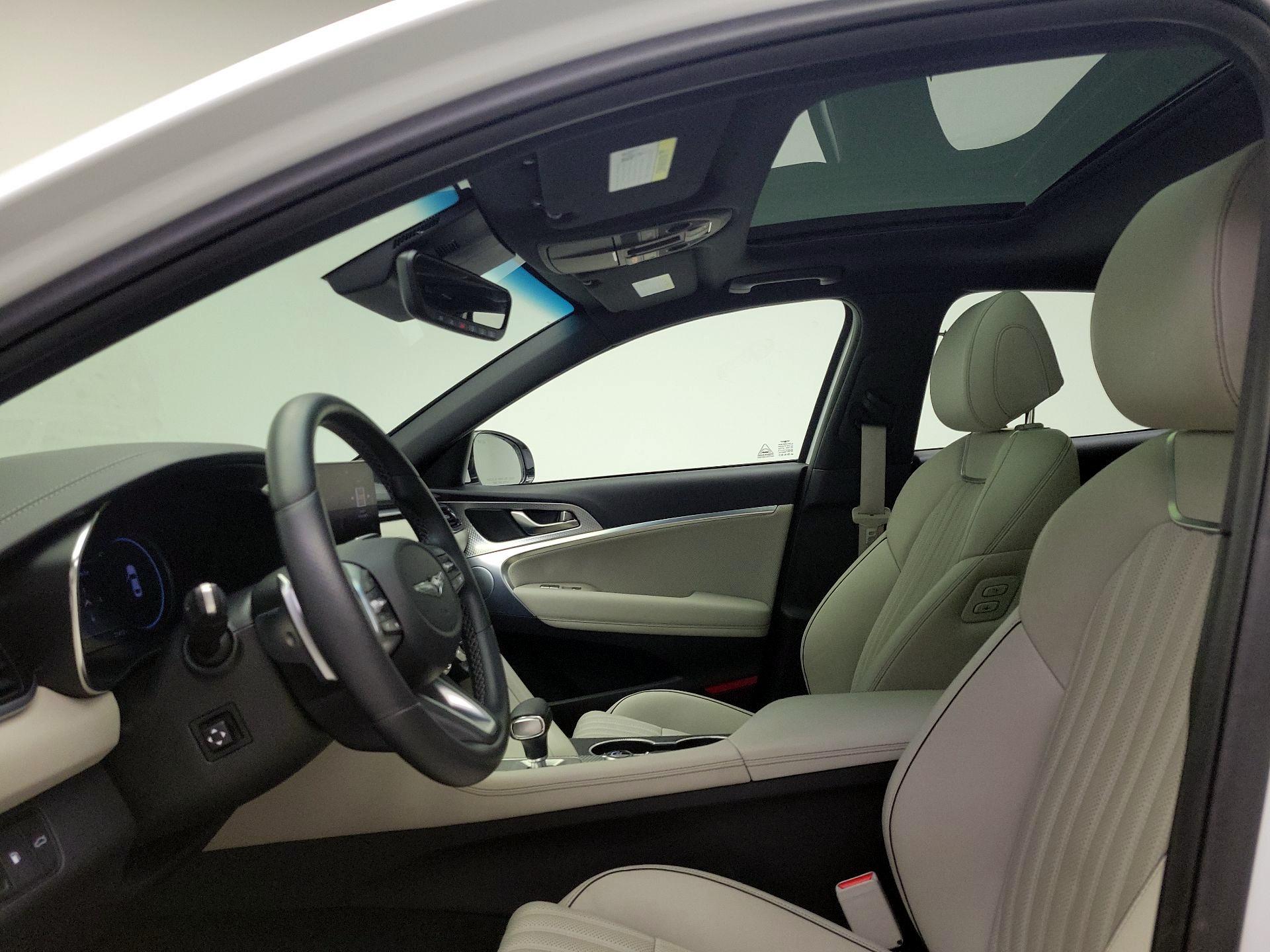 Thumbnail: 2023 Genesis G70 - 20