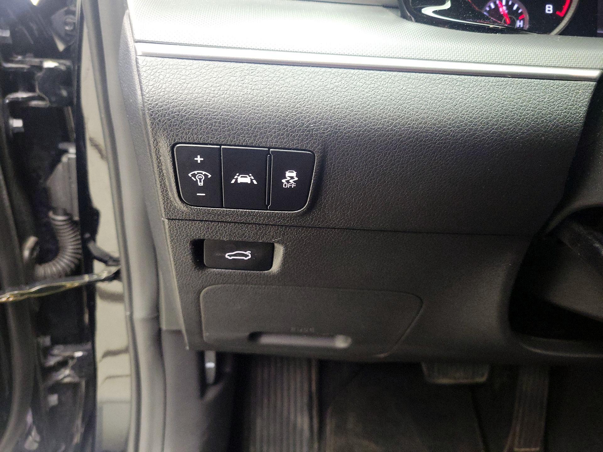 Thumbnail: 2023 Kia K5 - 13