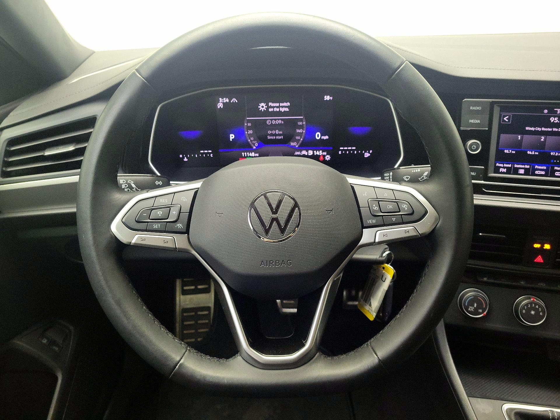 Thumbnail: 2024 Volkswagen Jetta - 10