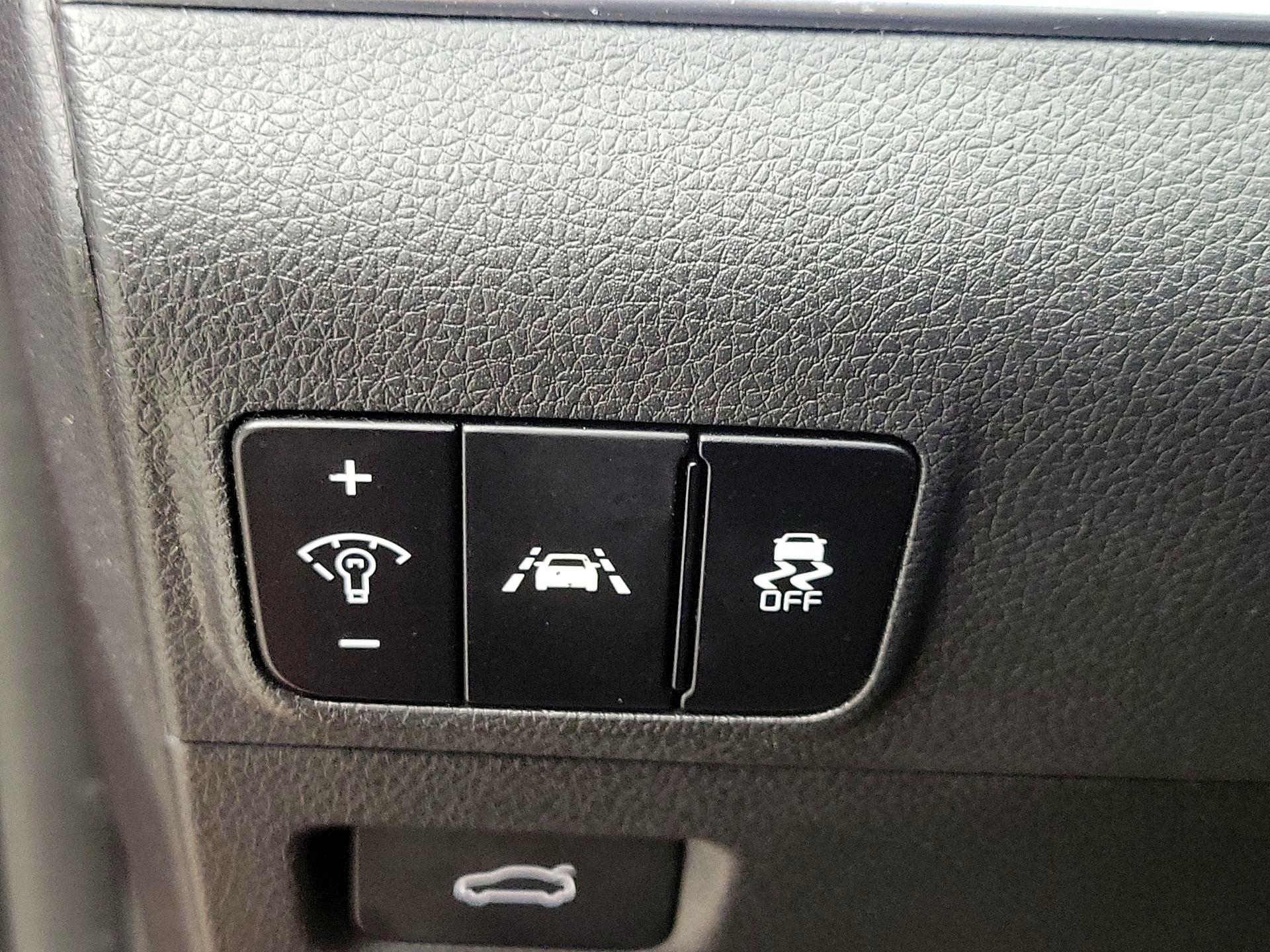 Thumbnail: 2022 Kia K5 - 13