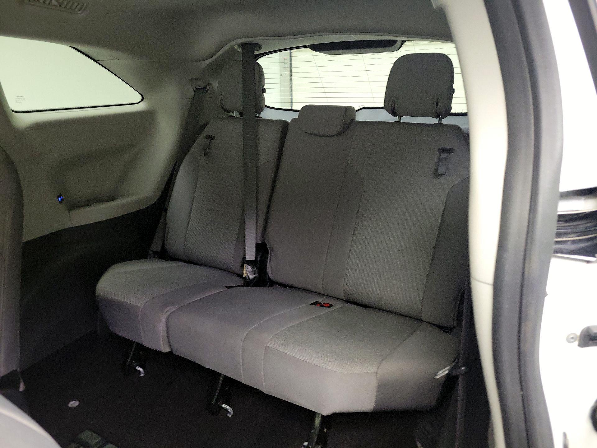 Thumbnail: 2024 Toyota Sienna - 20