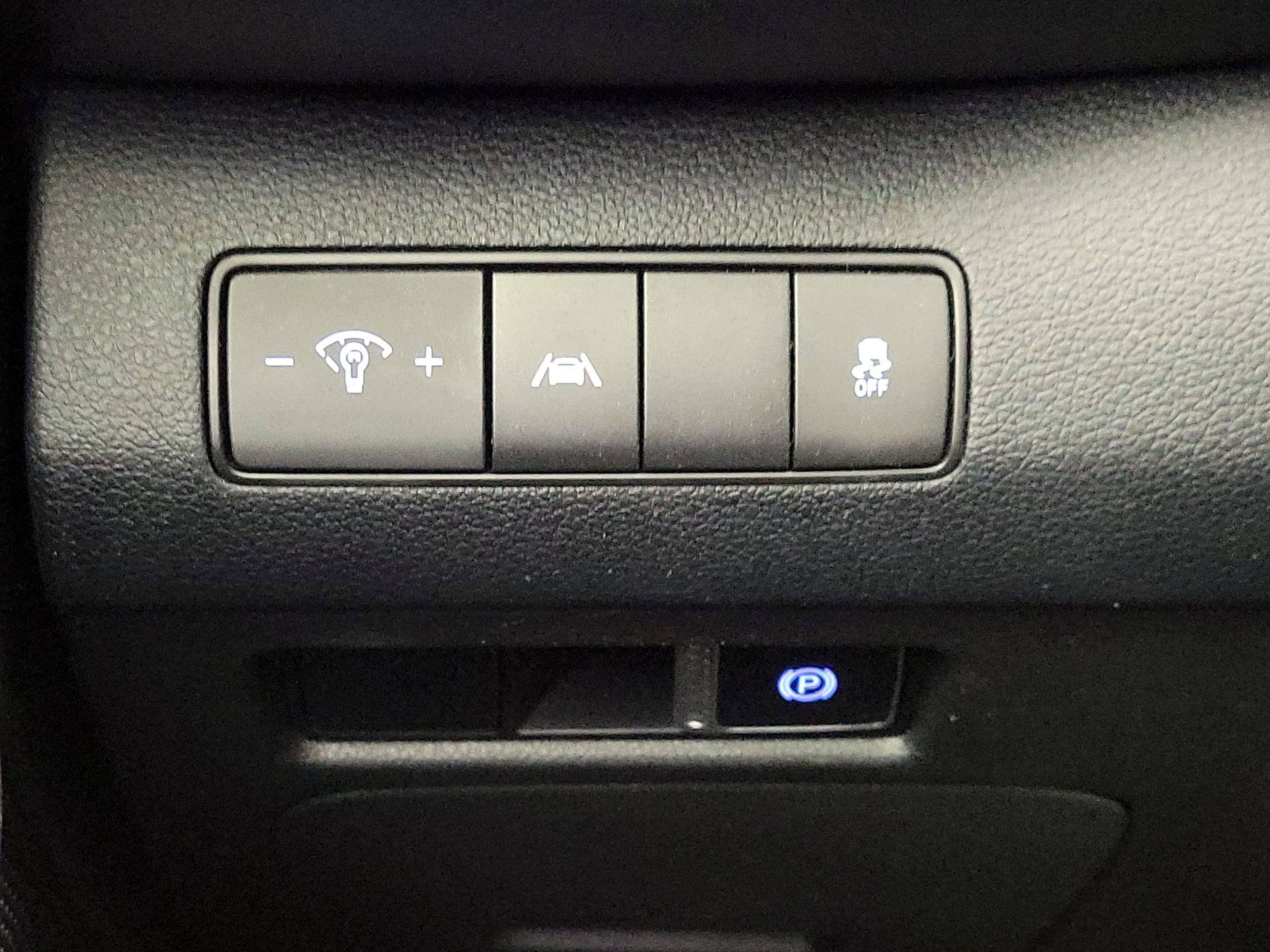 Thumbnail: 2022 Hyundai Santa Fe - 13