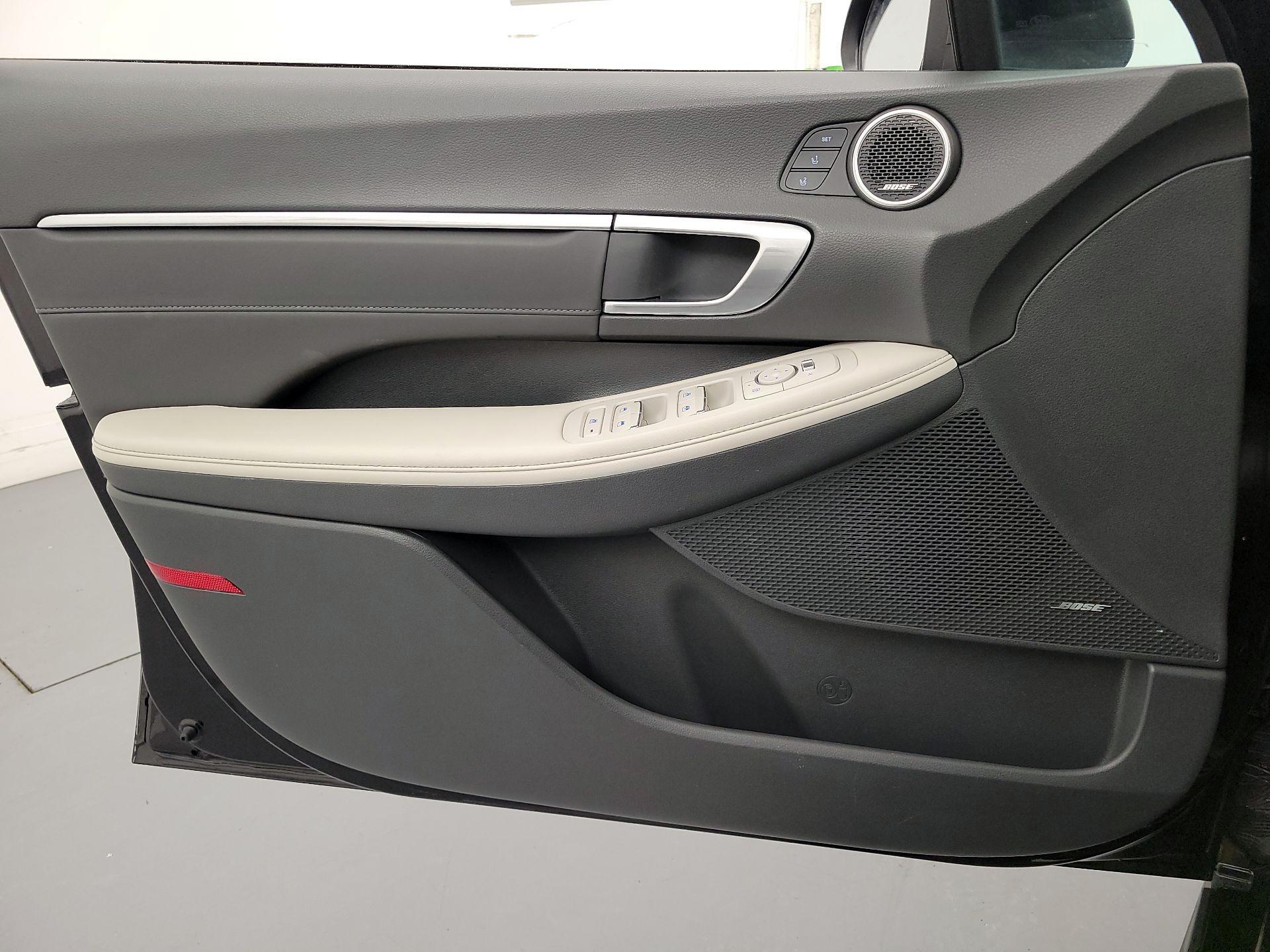 Thumbnail: 2023 Hyundai Sonata - 12