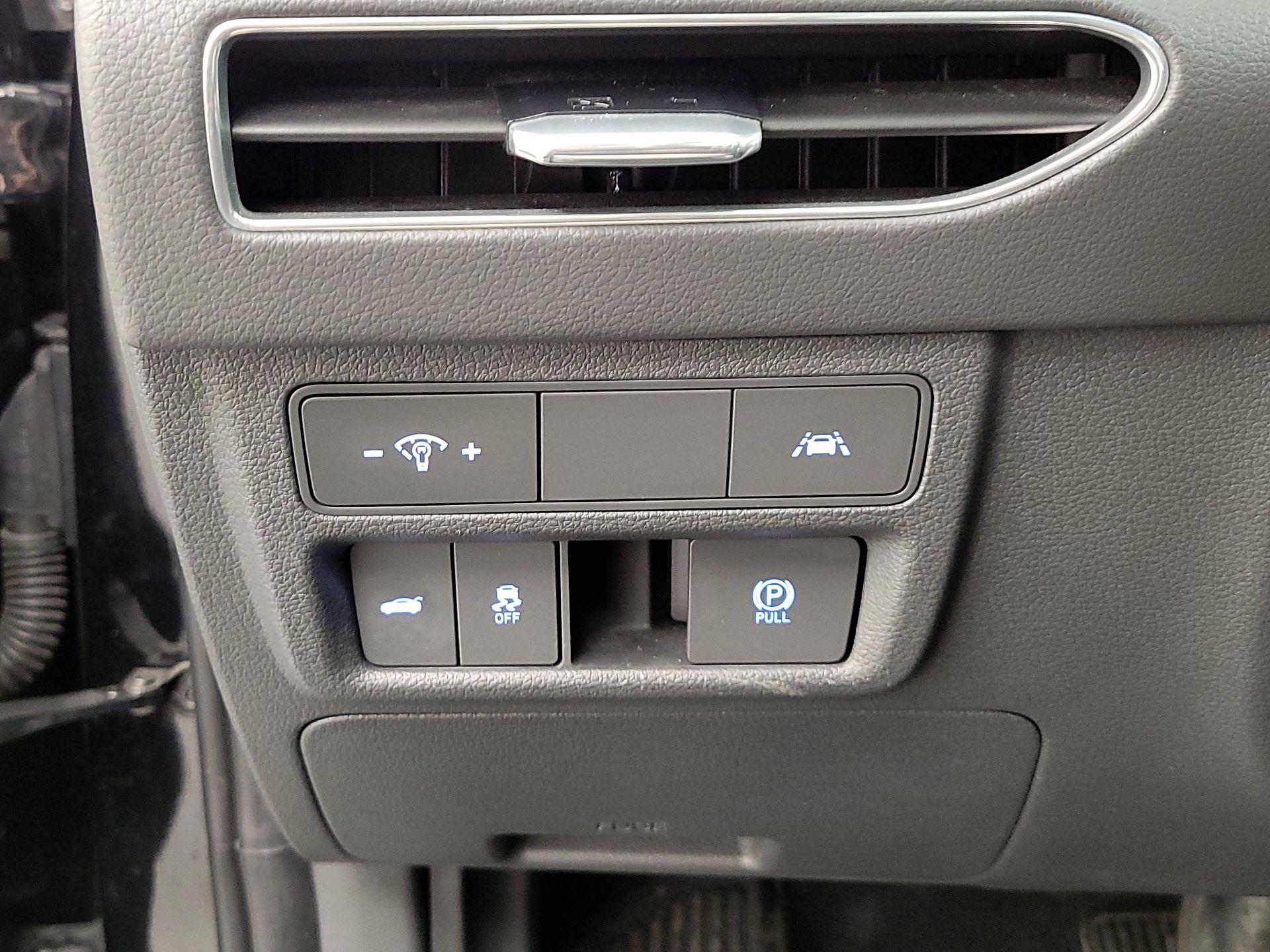 Thumbnail: 2023 Hyundai Sonata - 13