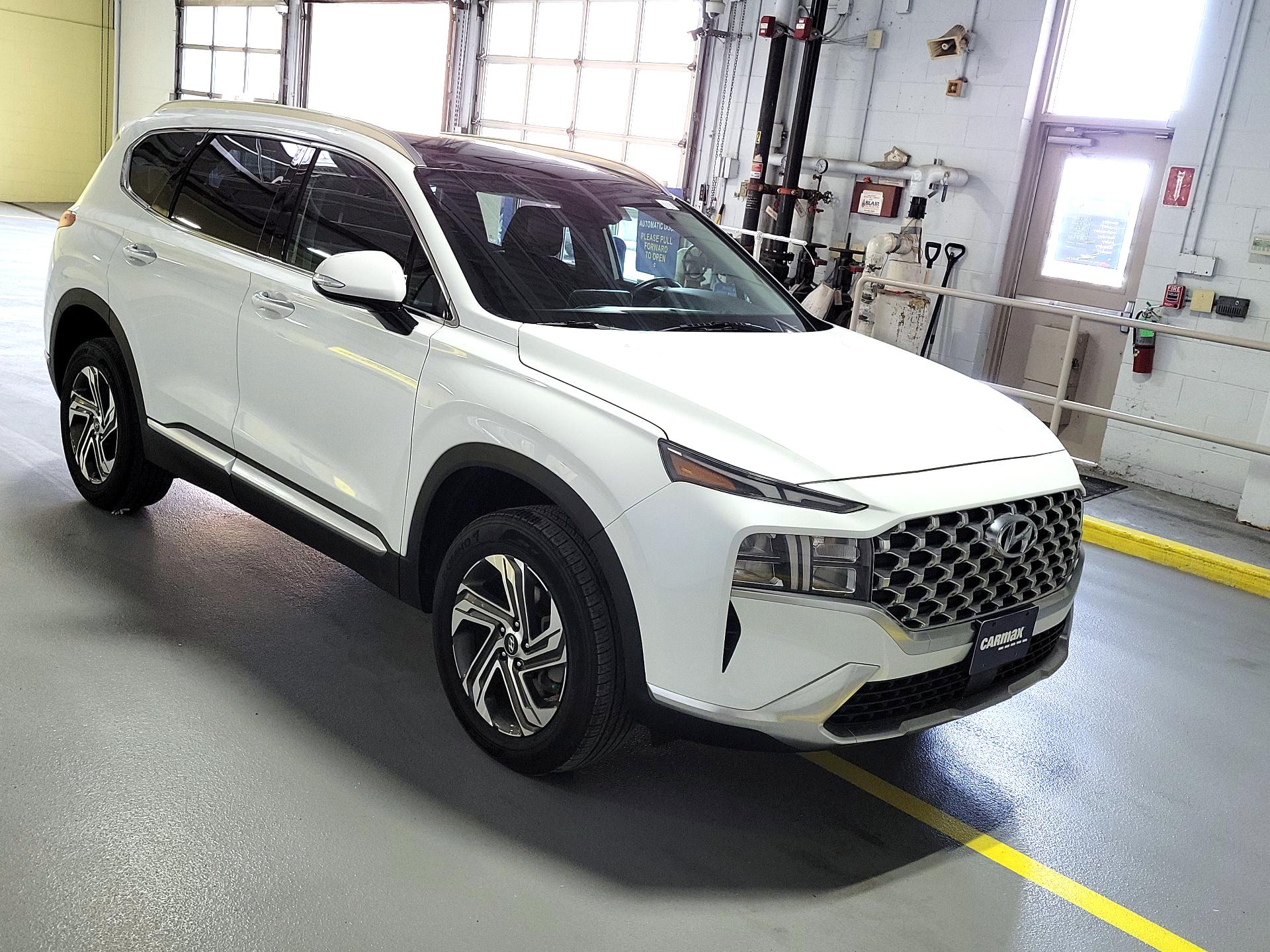 Thumbnail: 2022 Hyundai Santa Fe - 1