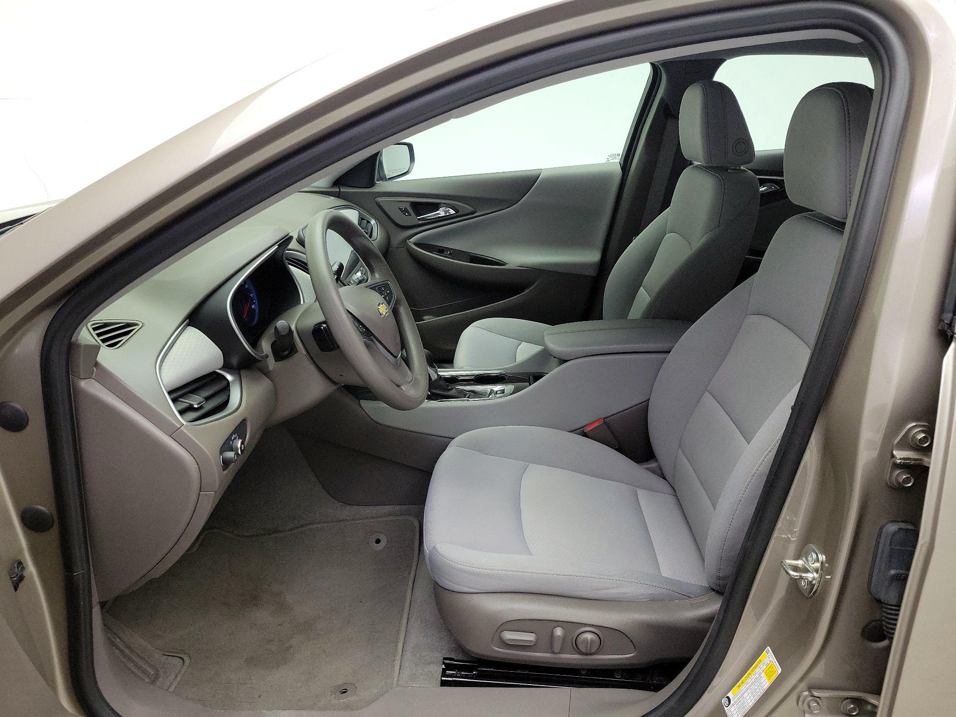 Thumbnail: 2023 Chevrolet Malibu - 11