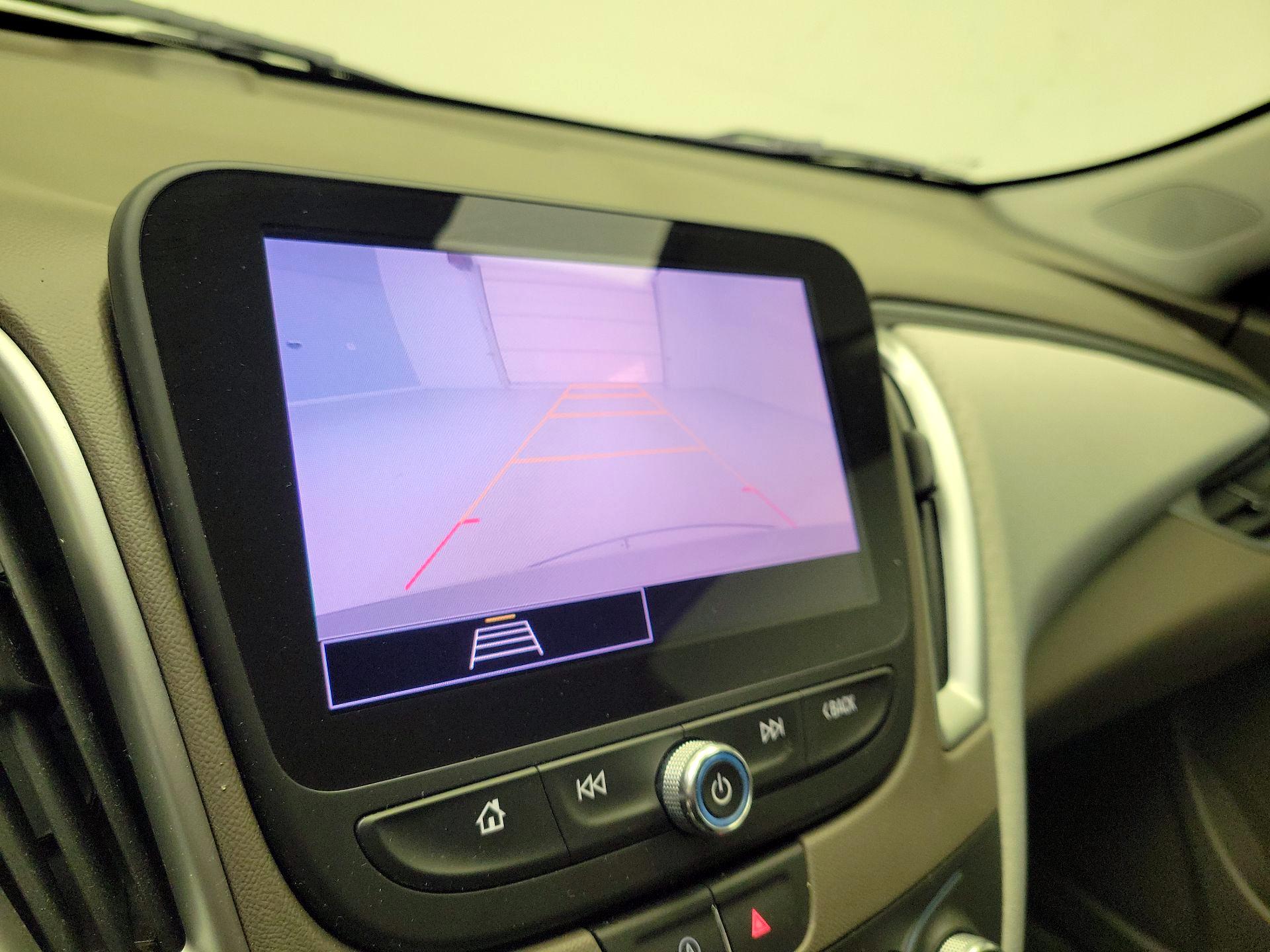 Thumbnail: 2023 Chevrolet Malibu - 14