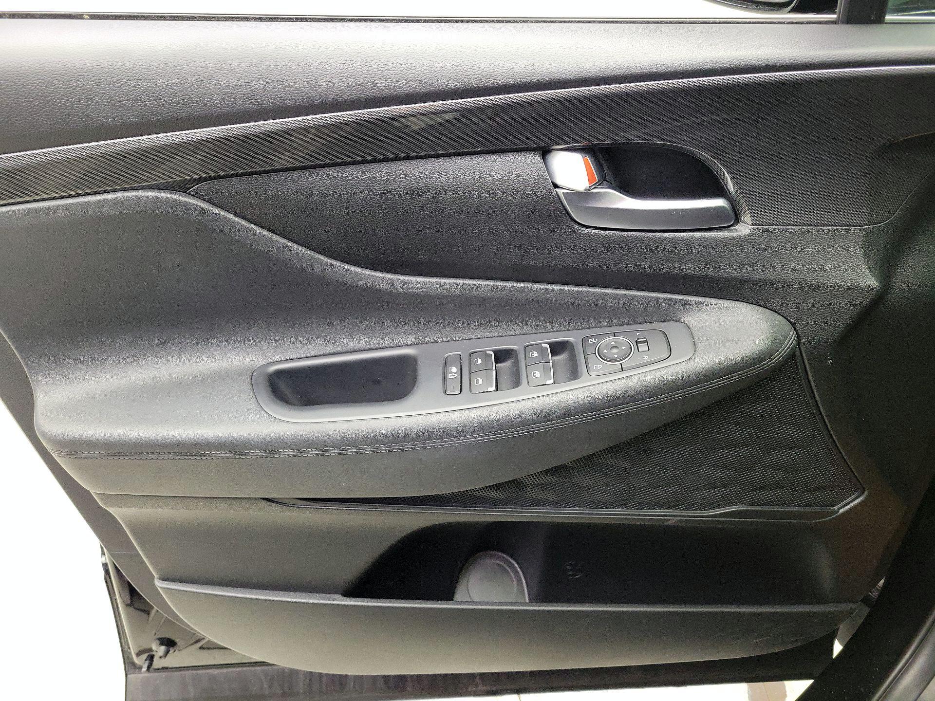 Thumbnail: 2023 Hyundai Santa Fe - 12