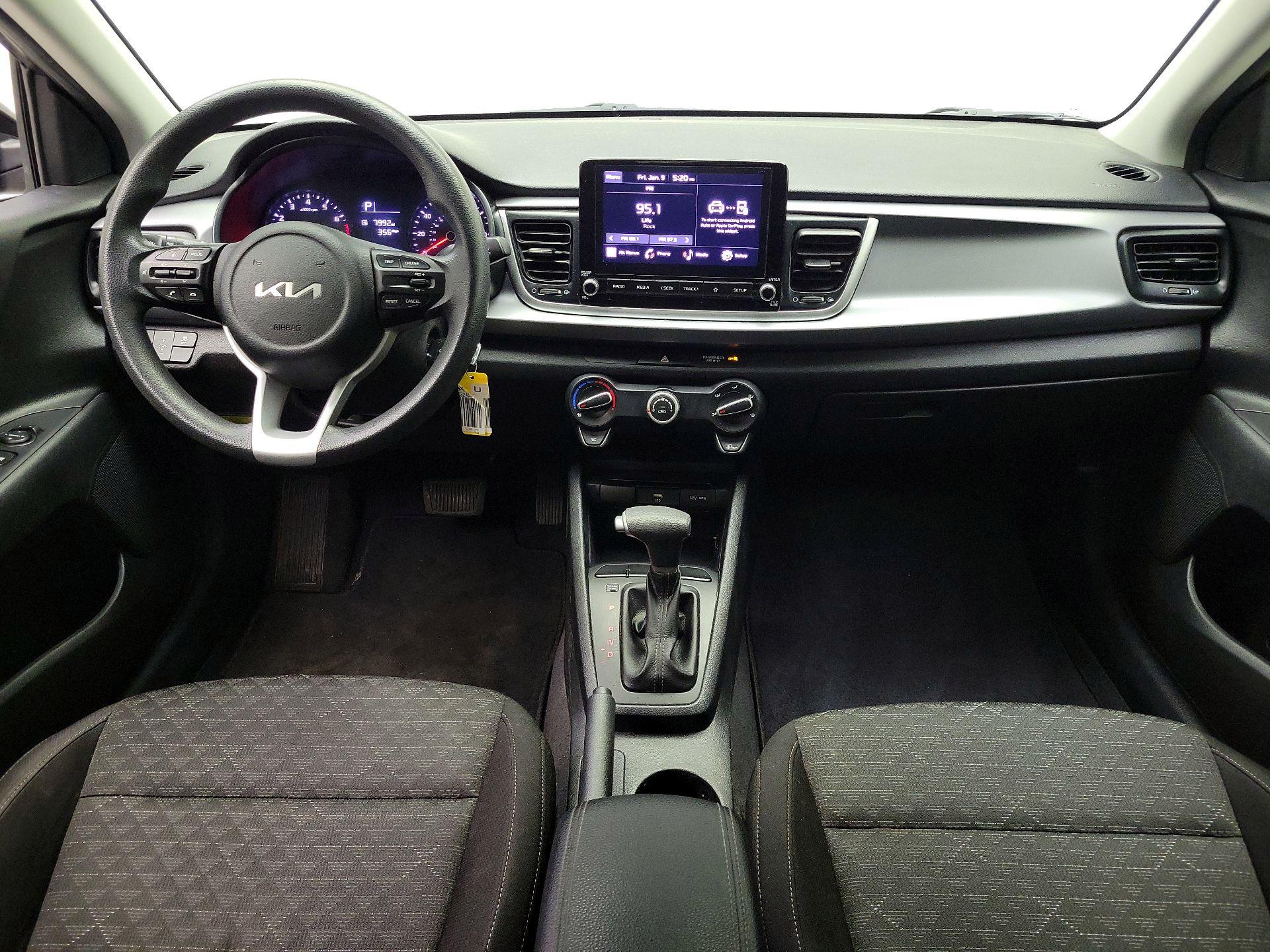 Thumbnail: 2022 Kia Rio - 9