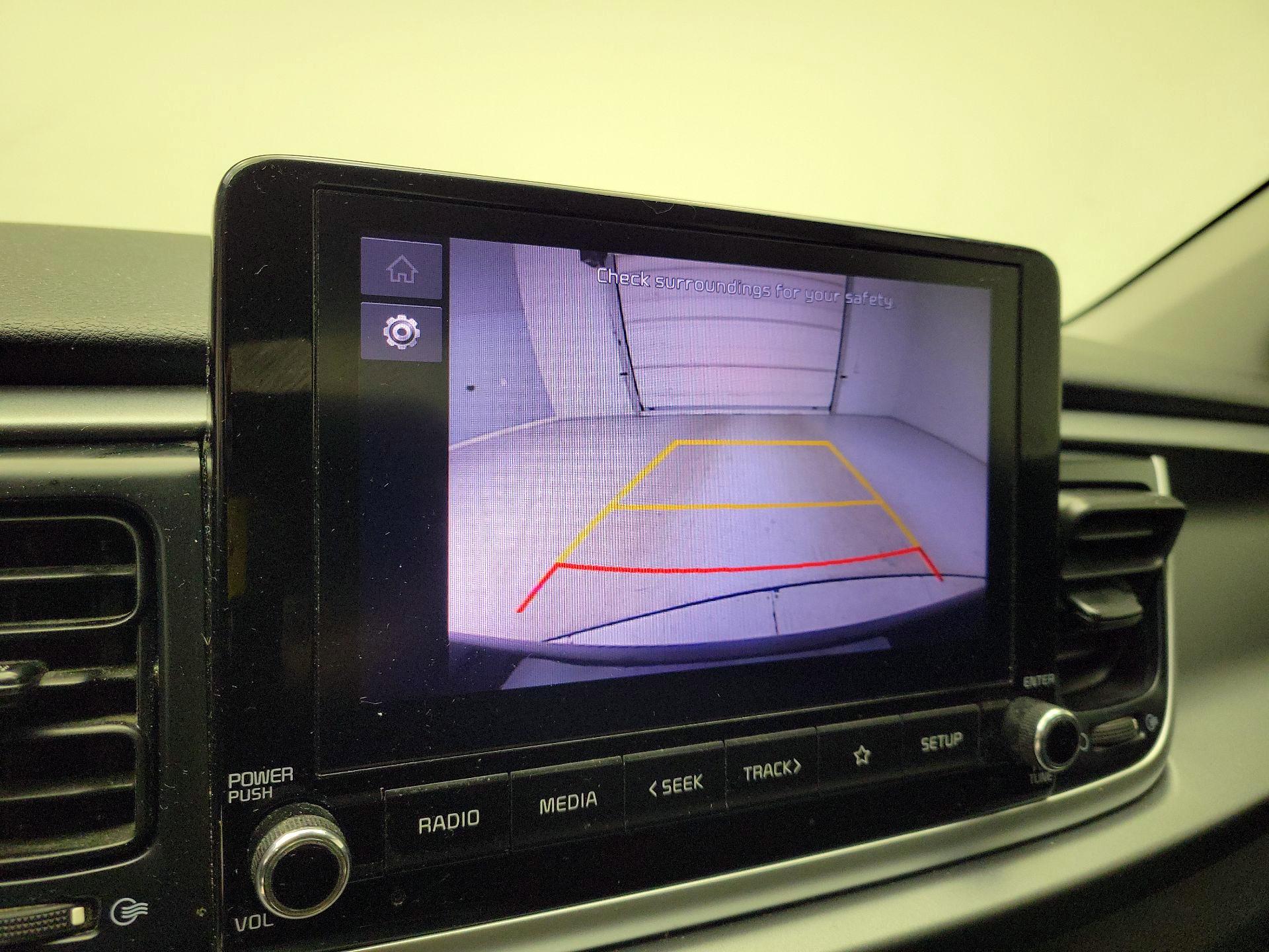 Thumbnail: 2022 Kia Rio - 13