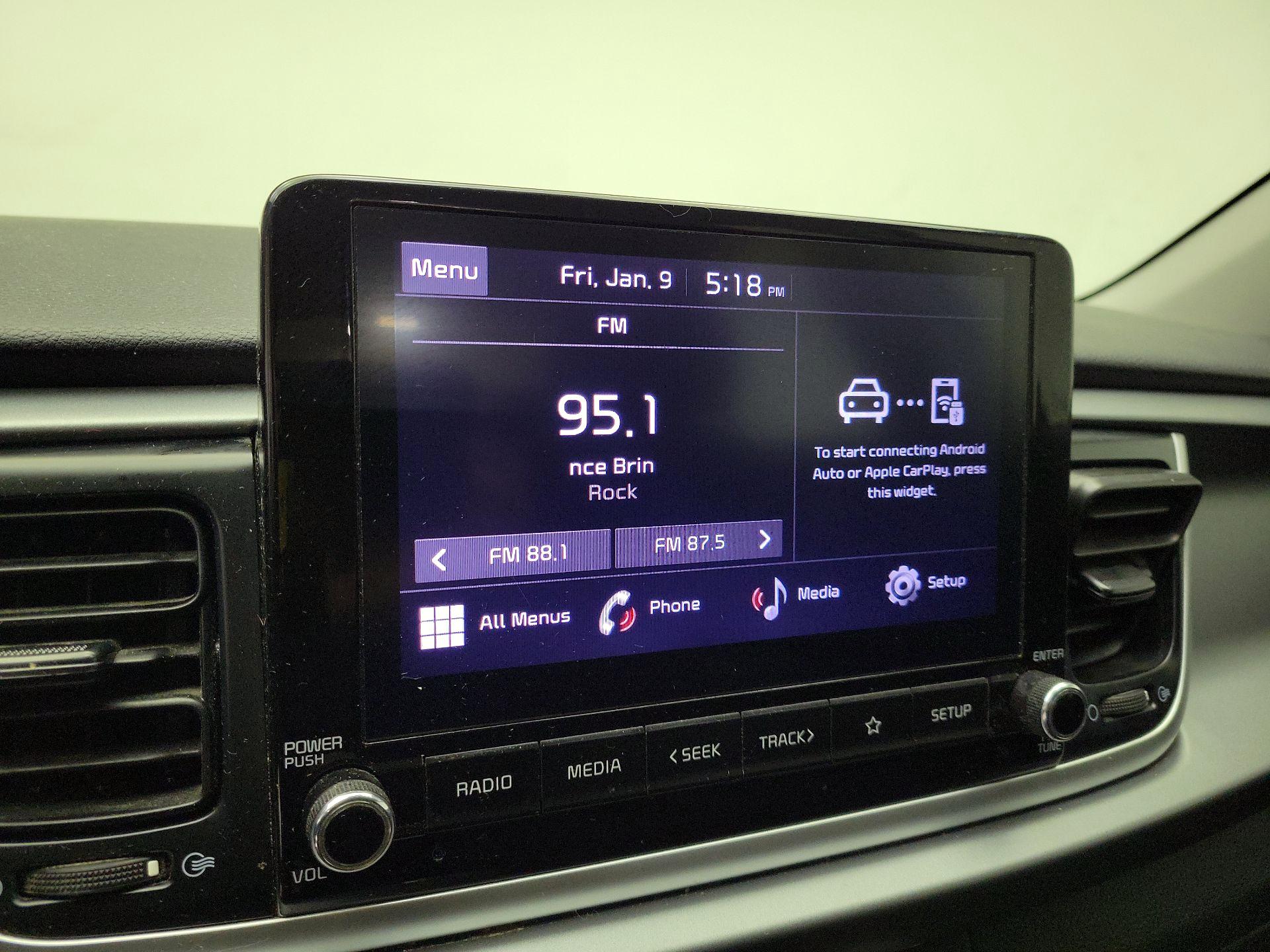 Thumbnail: 2022 Kia Rio - 14