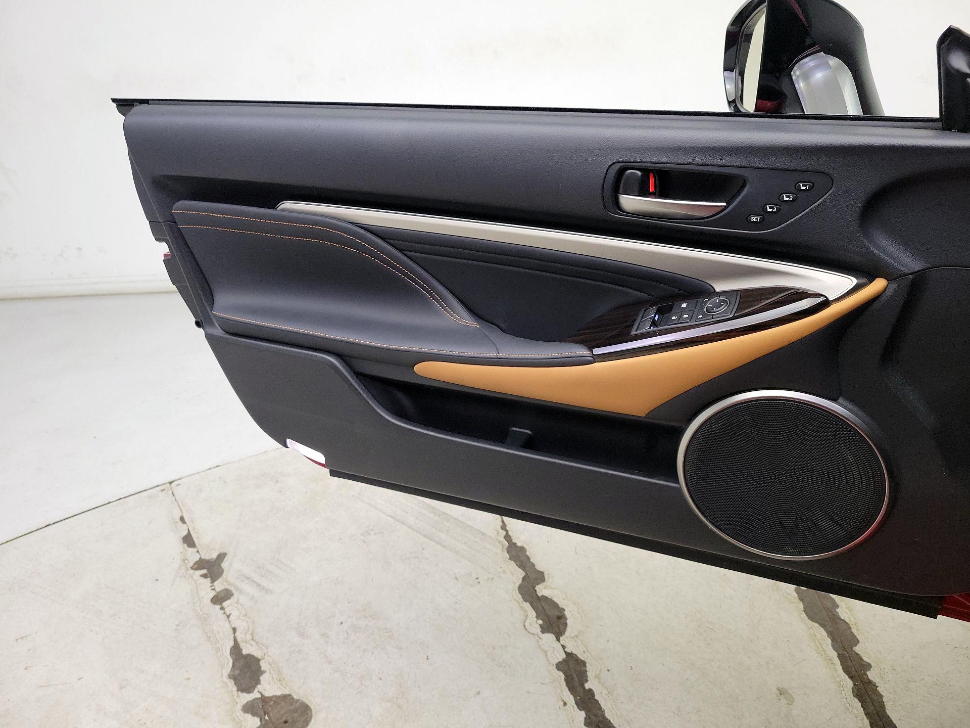 Thumbnail: 2021 Lexus RC - 12