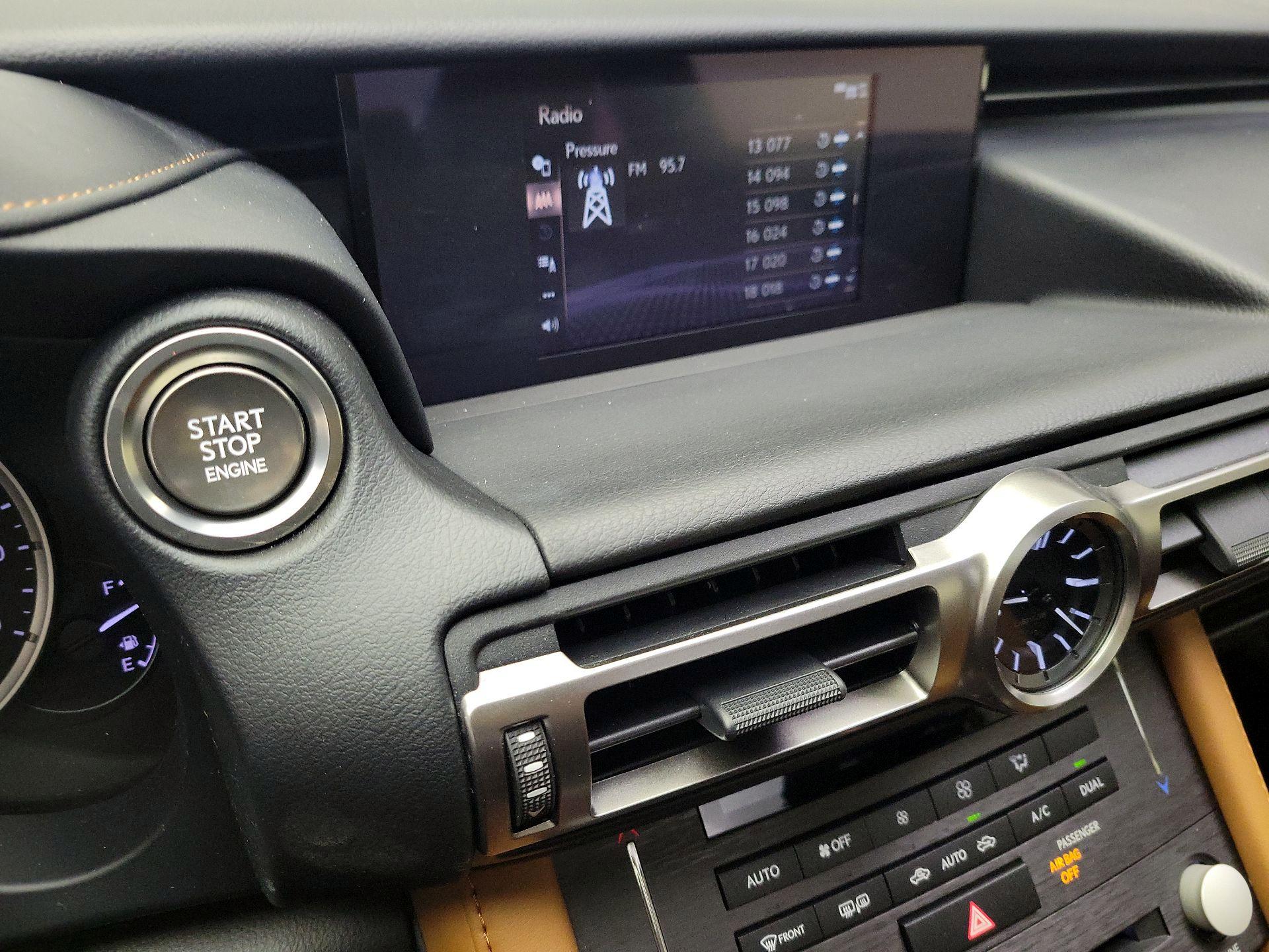 Thumbnail: 2021 Lexus RC - 15