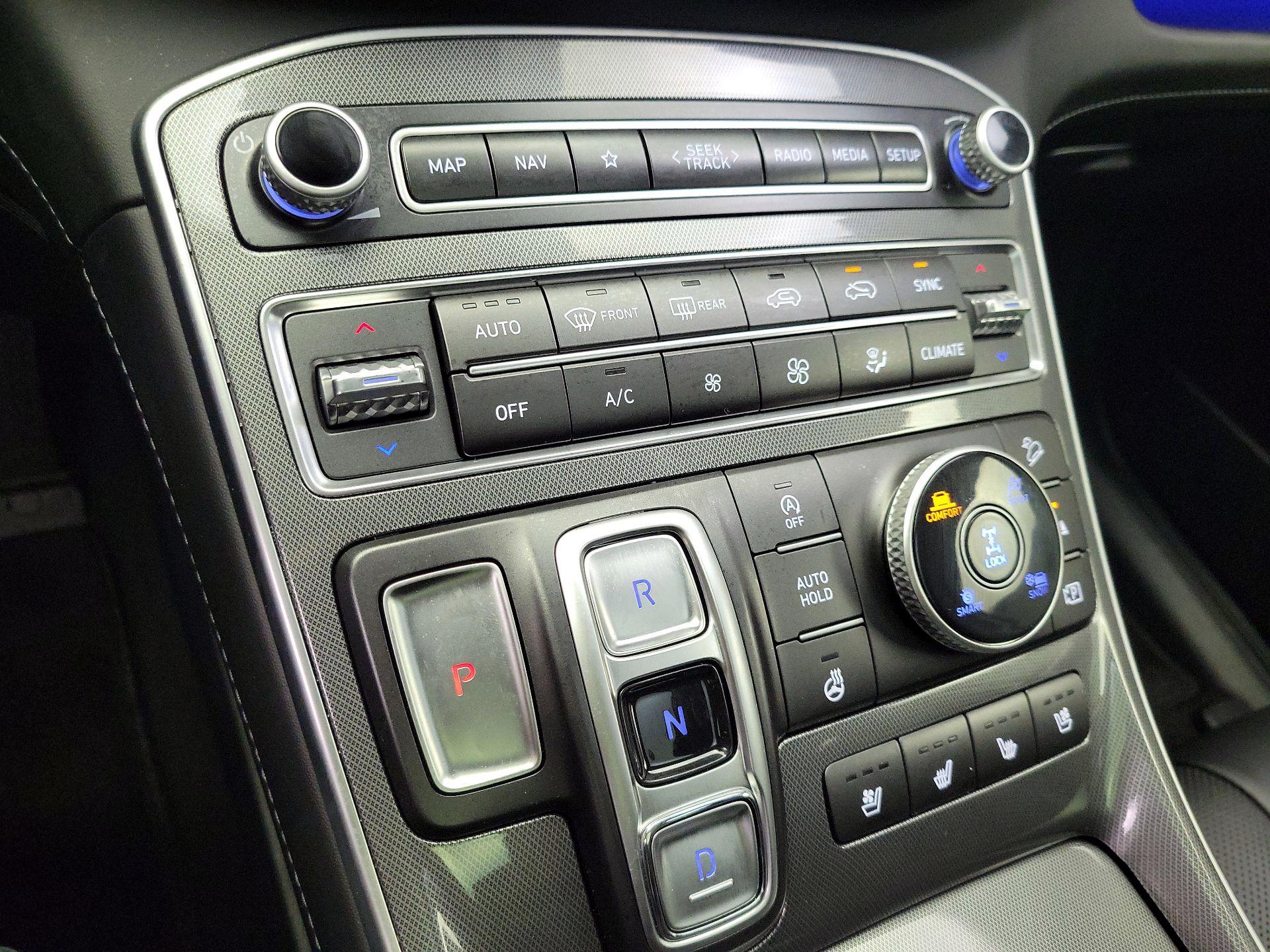 Thumbnail: 2023 Hyundai Santa Fe - 17