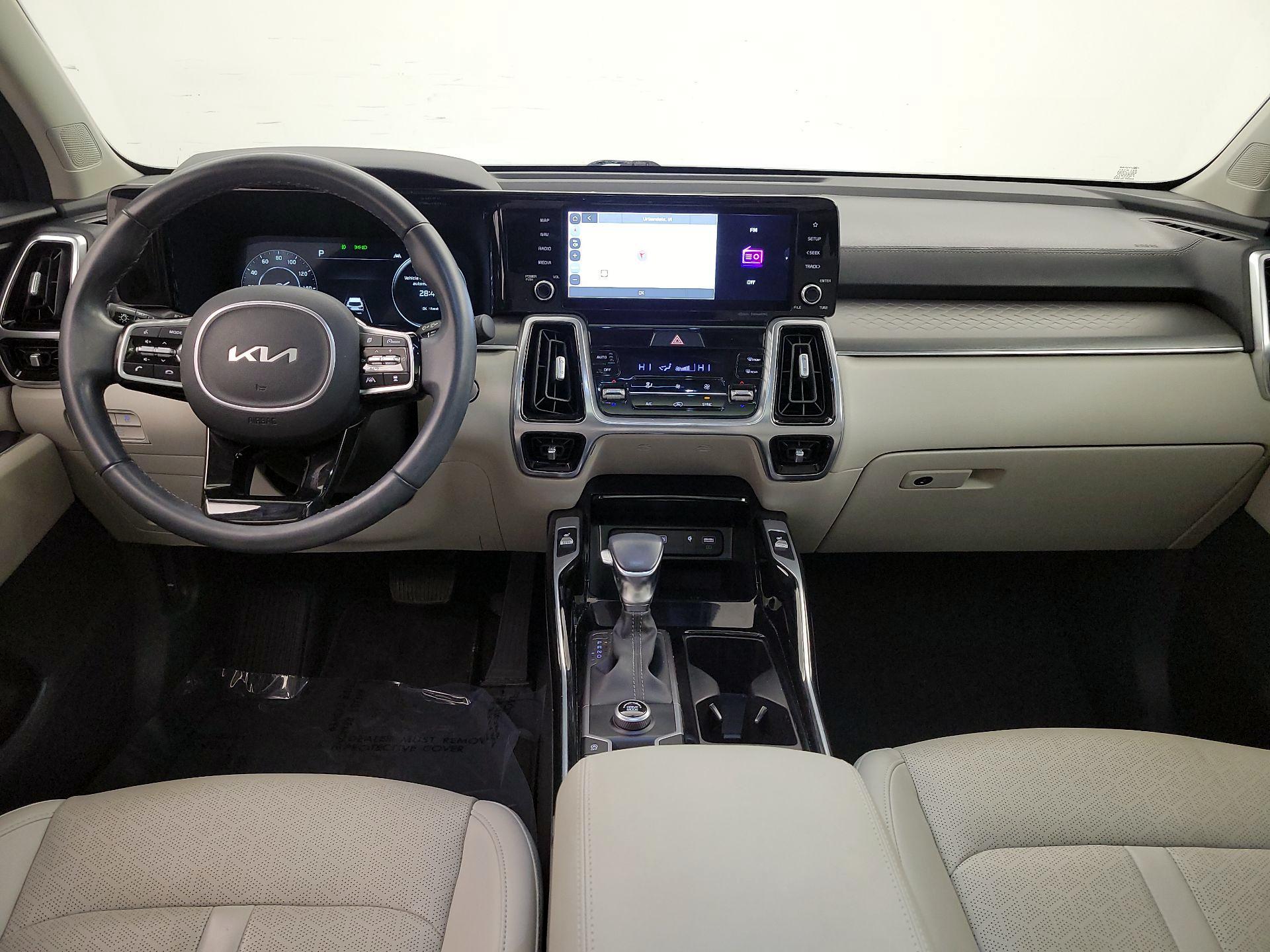 Thumbnail: 2023 Kia Sorento - 9