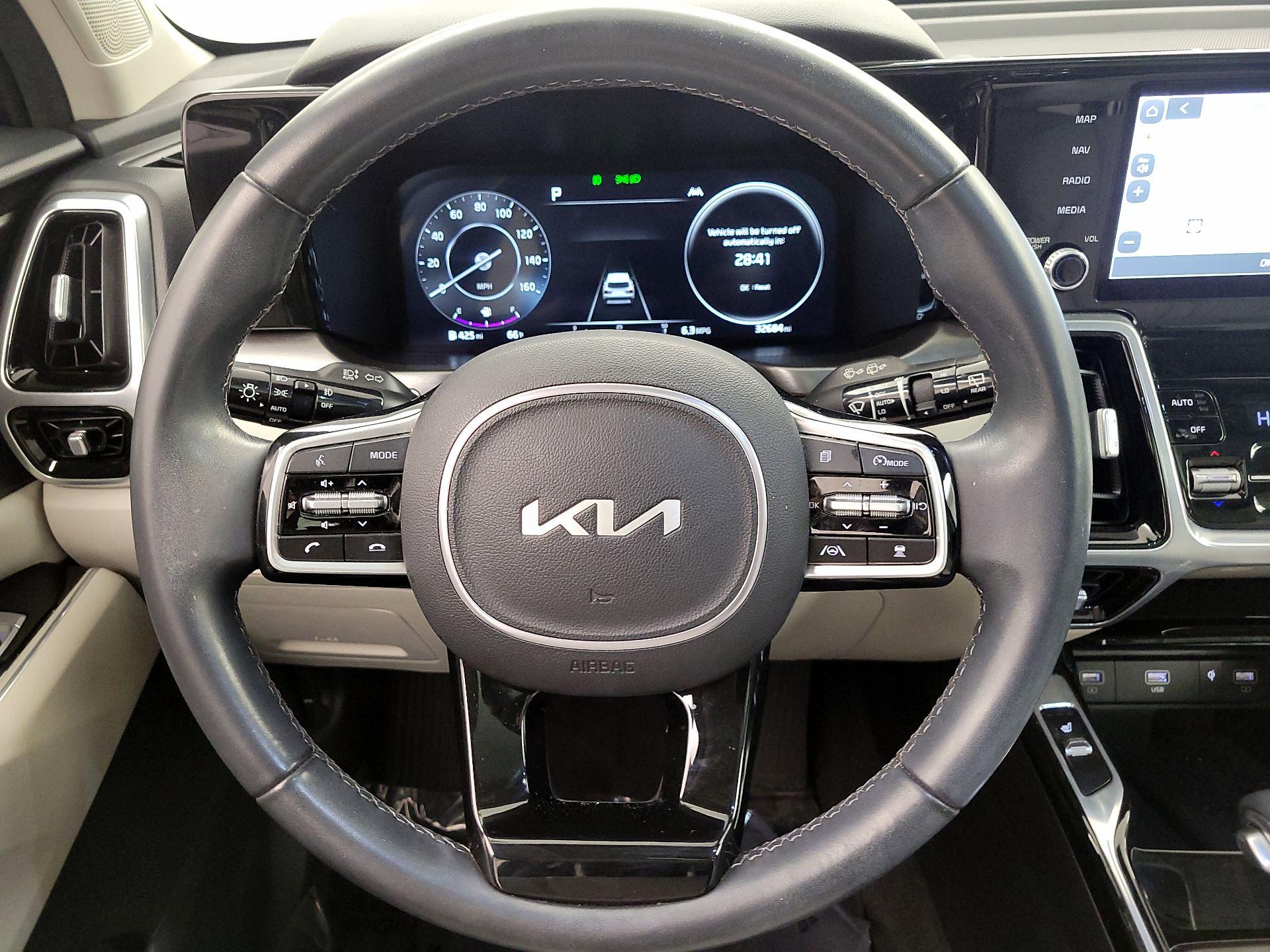 Thumbnail: 2023 Kia Sorento - 10