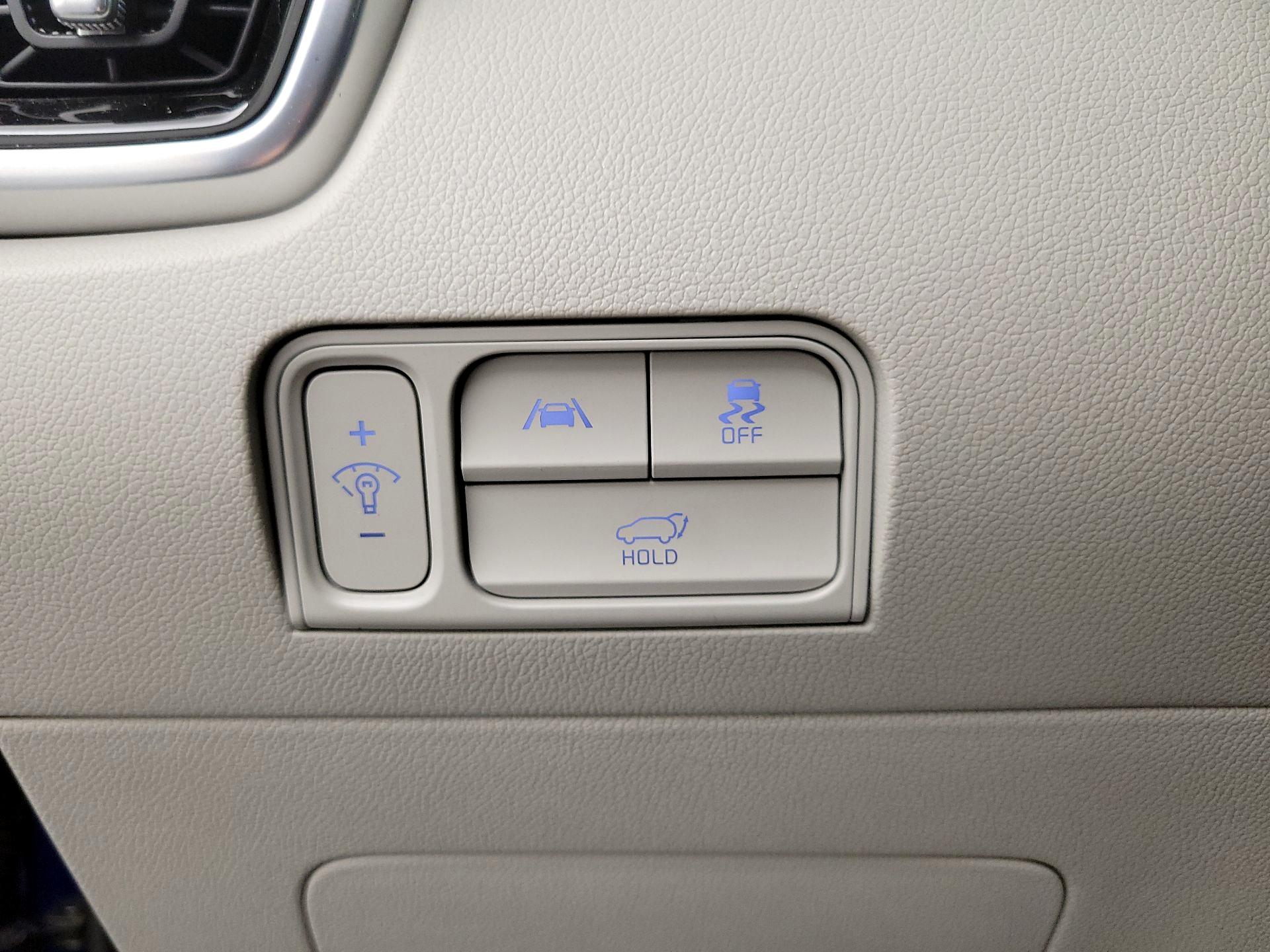 Thumbnail: 2023 Kia Sorento - 13